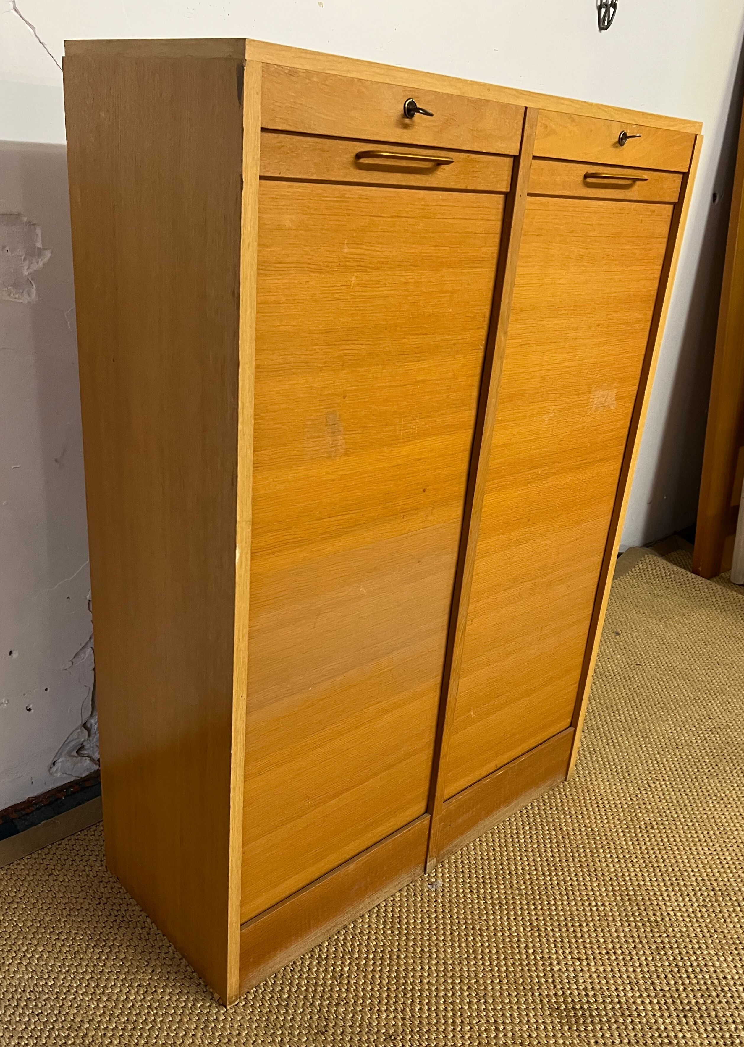 Double curtain binder