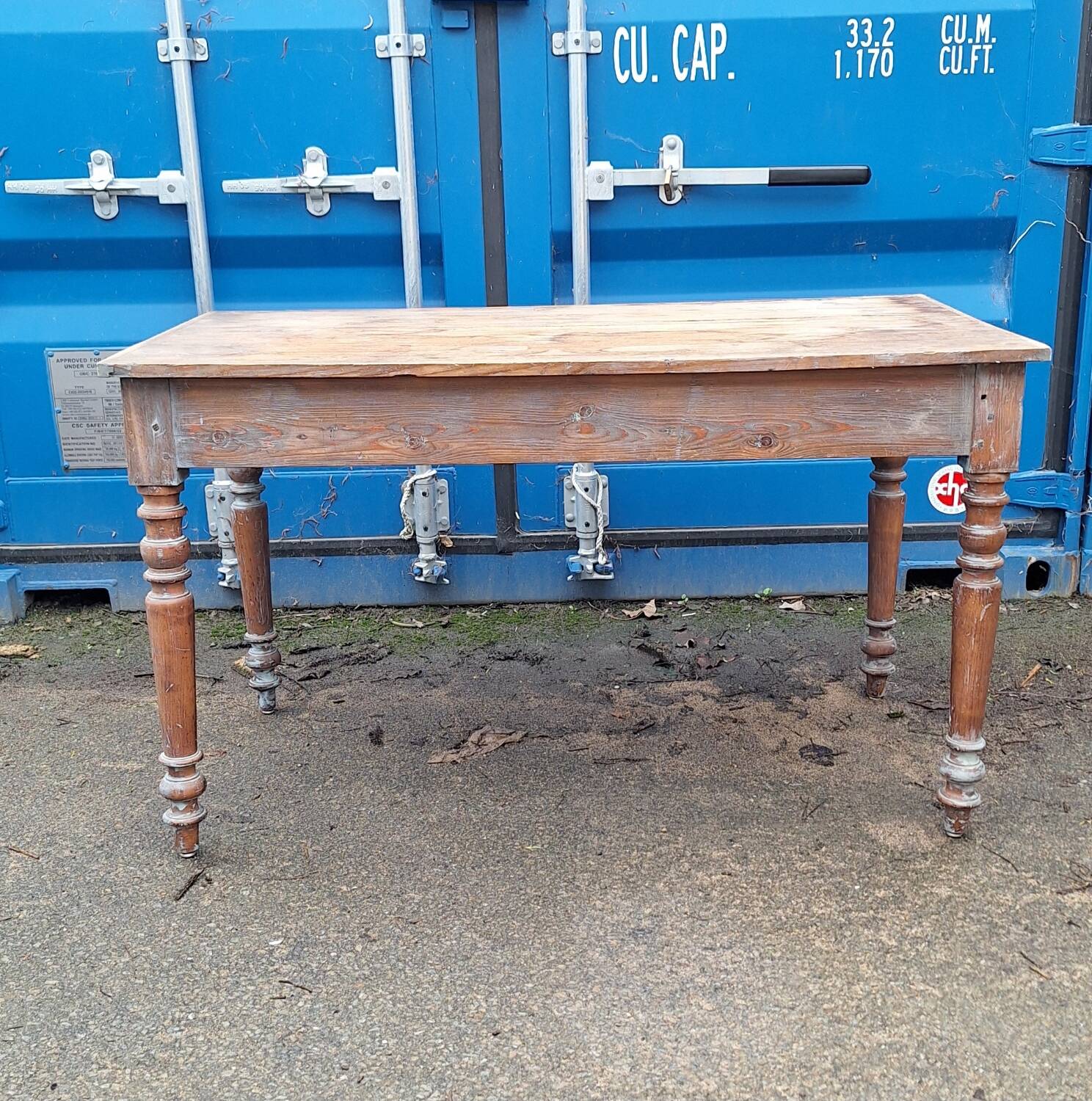 Table de ferme en bois patiné