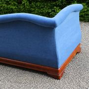 Large vintage cobalt blue chaise longue in fabric and wood – long chair 190