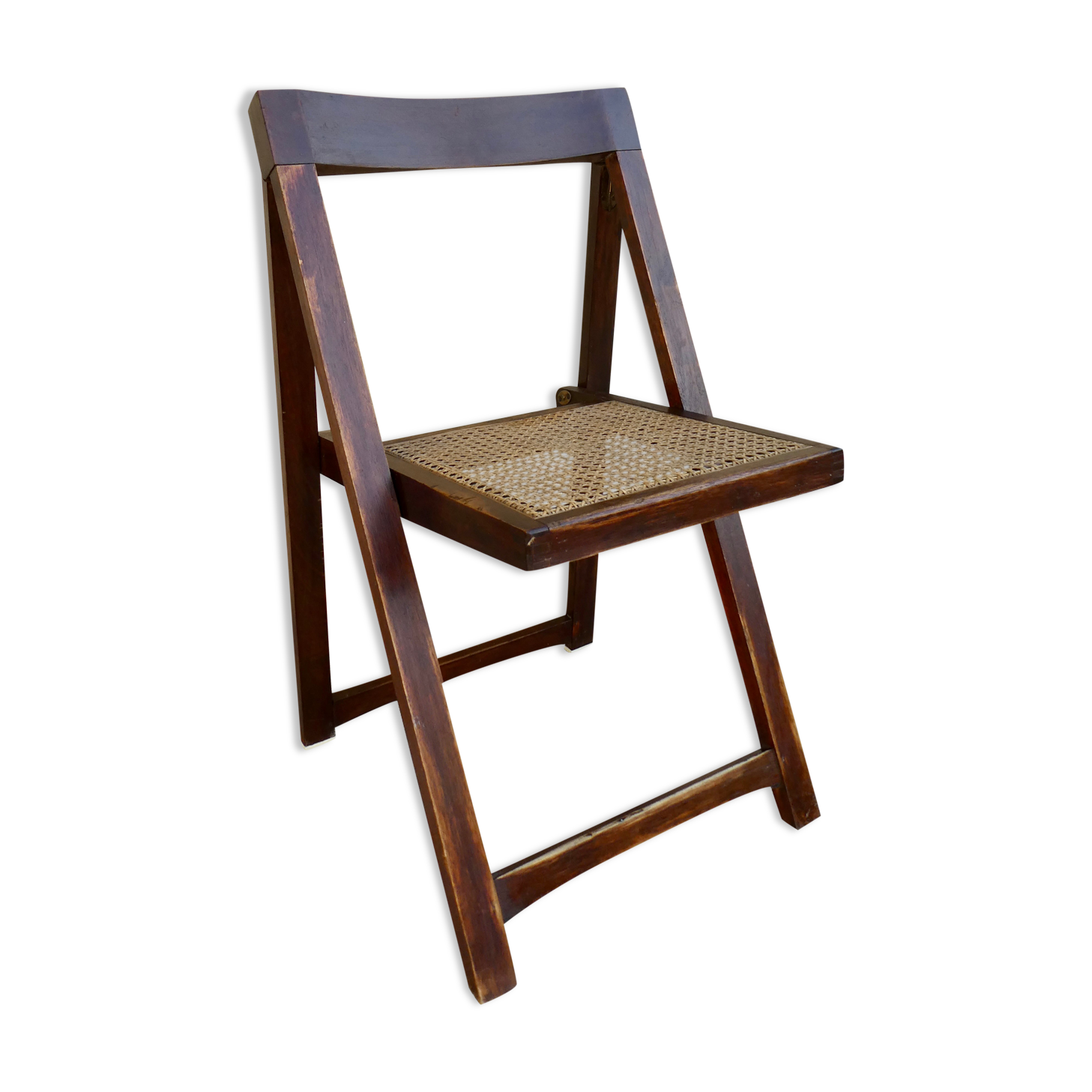 Folding chair canned