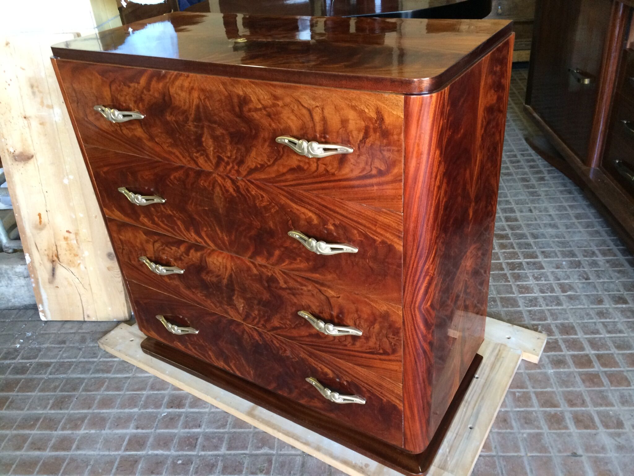 Art Deco Chest of Drawers