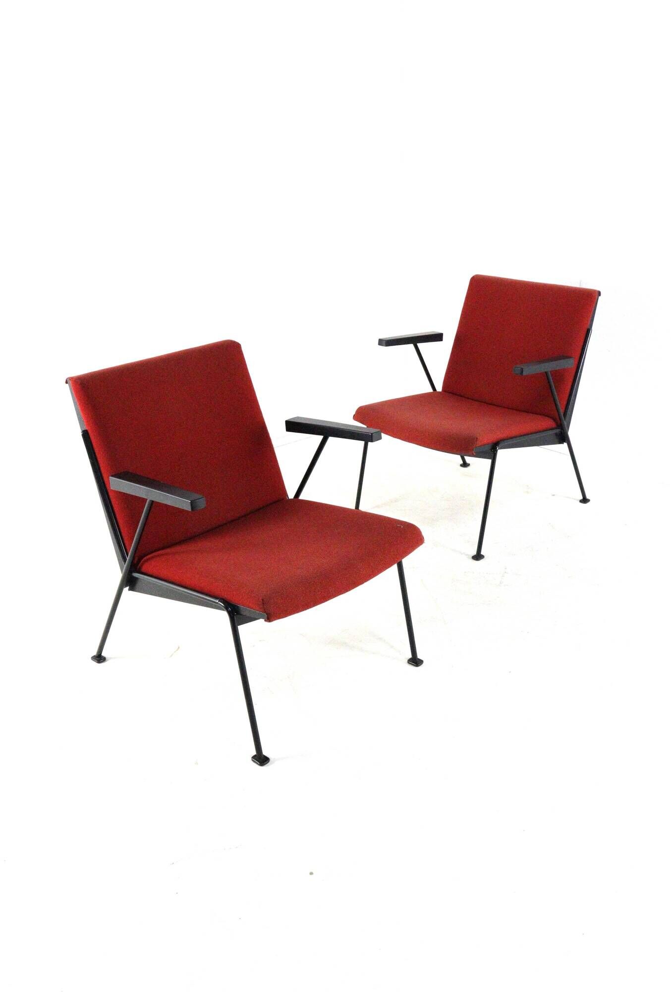 Wim Rietveld for Ahrend de Cirkel 'Oase' armchair | dutch design