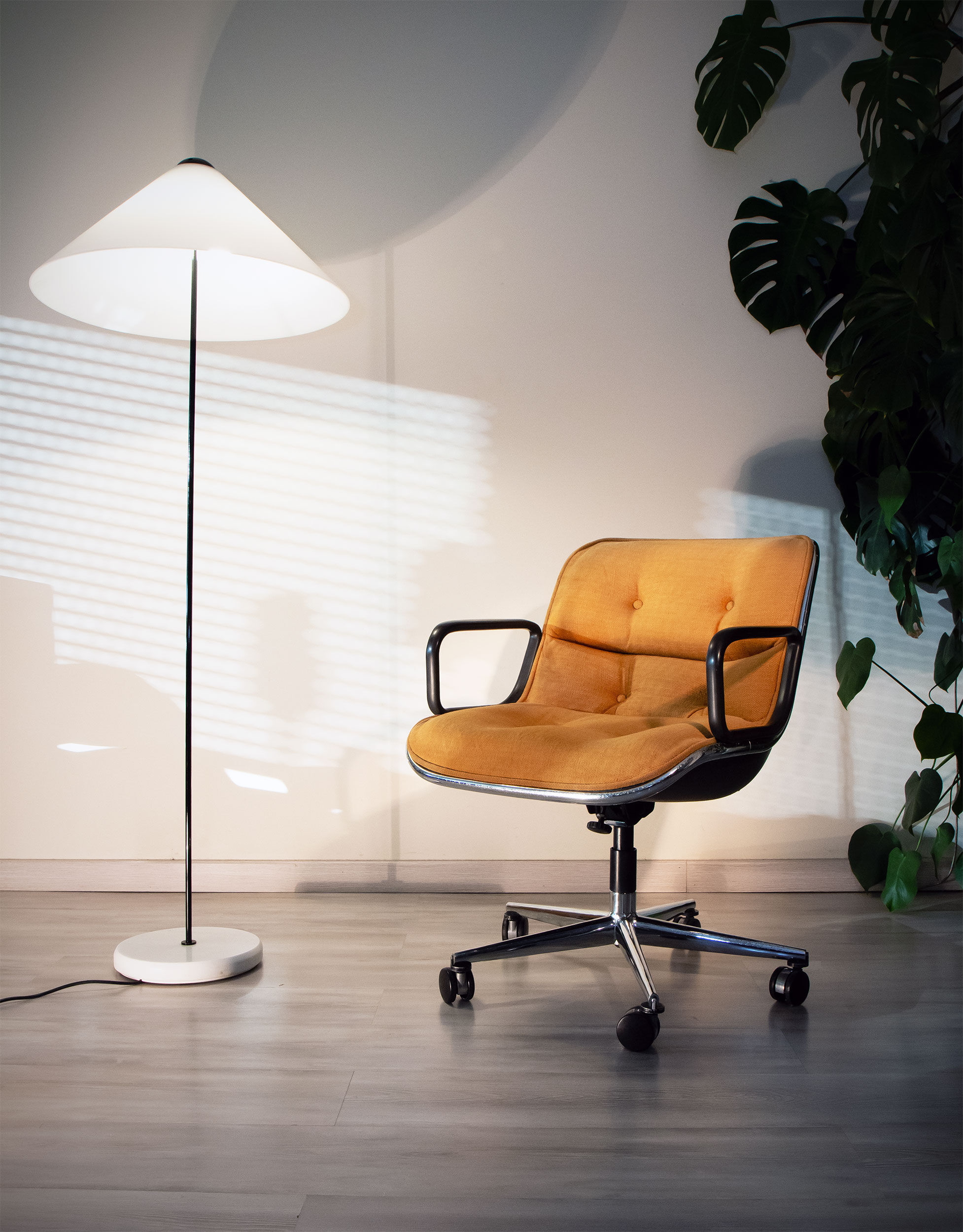 Executive Chair by Charles Pollock for Knoll International