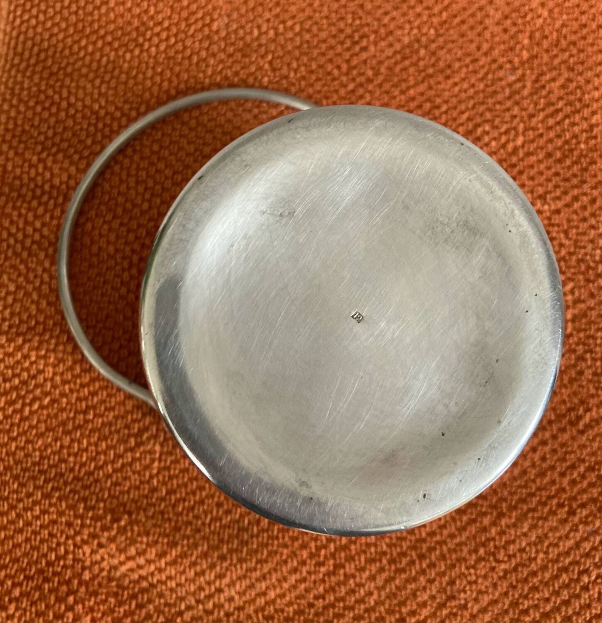 Ice bucket with handle from the late 19th / early 20th century in hallmarked silver-plated metal