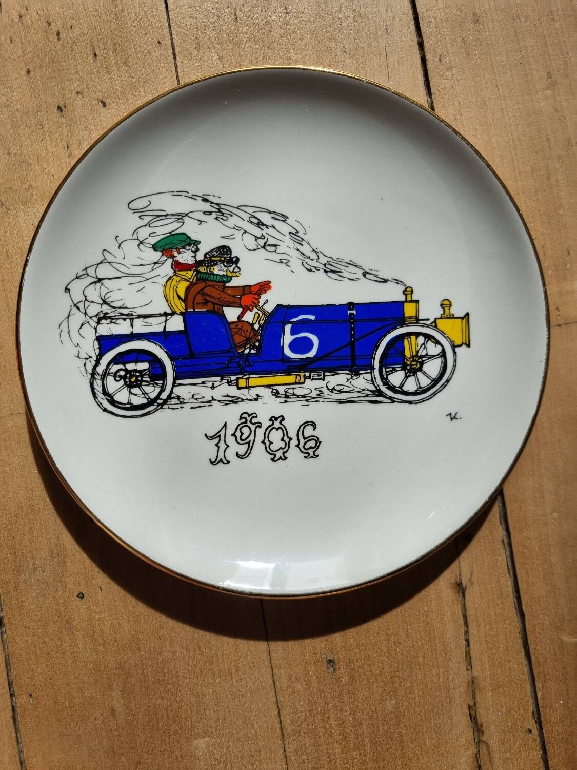 Dessert plates and their Gien earthenware dish illustrated by J. Charmoz automobile theme