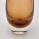 Vase en verre ambré
