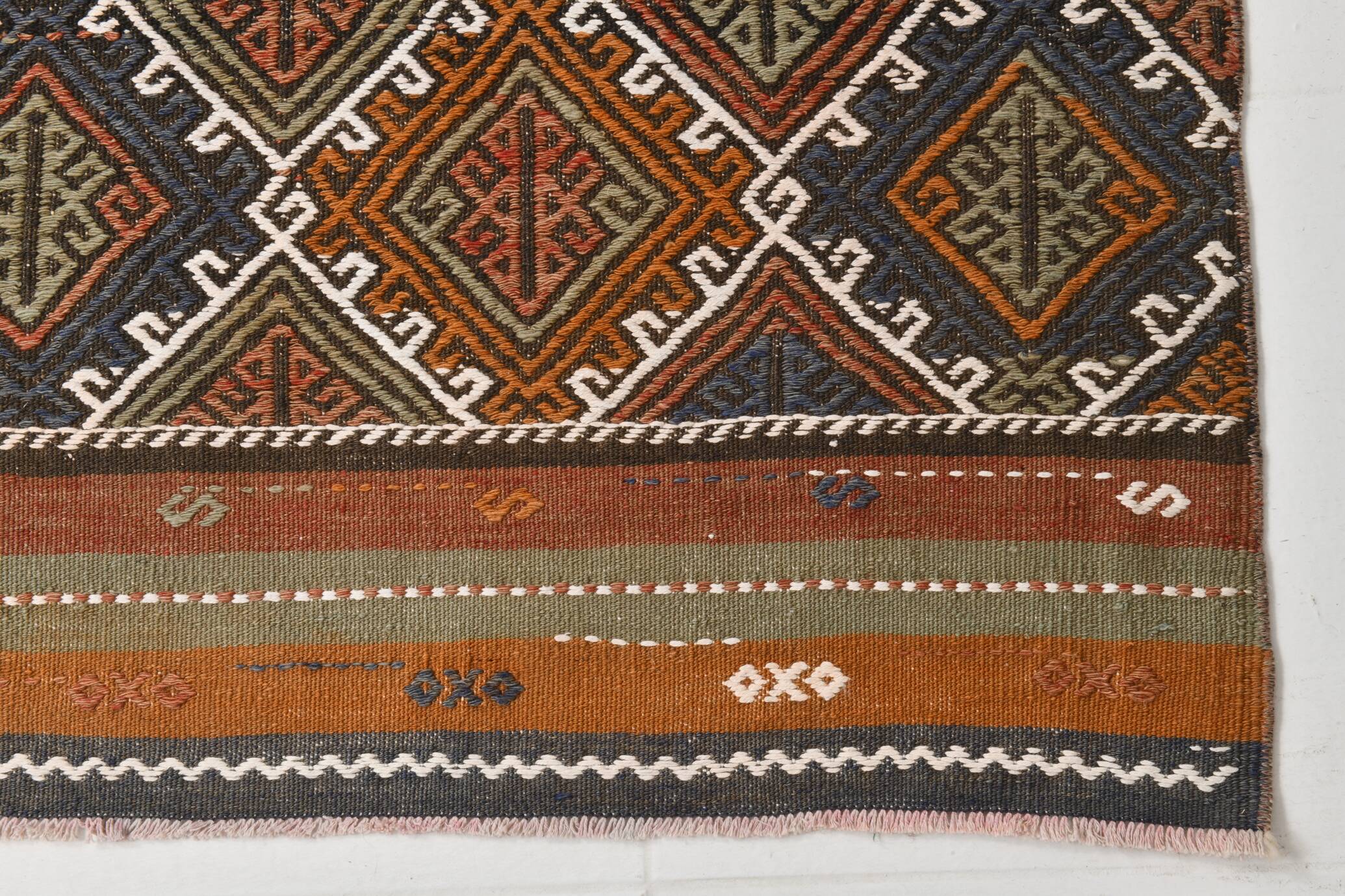 3x9 Red Green Persian Kilim Runner Rug, 81x279Cm