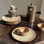 Lot de 6 assiettes à dessert vintage en grès brun