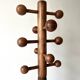 Modernist coat rack on a stand and rotating in solid pine, The Arcs 1970.