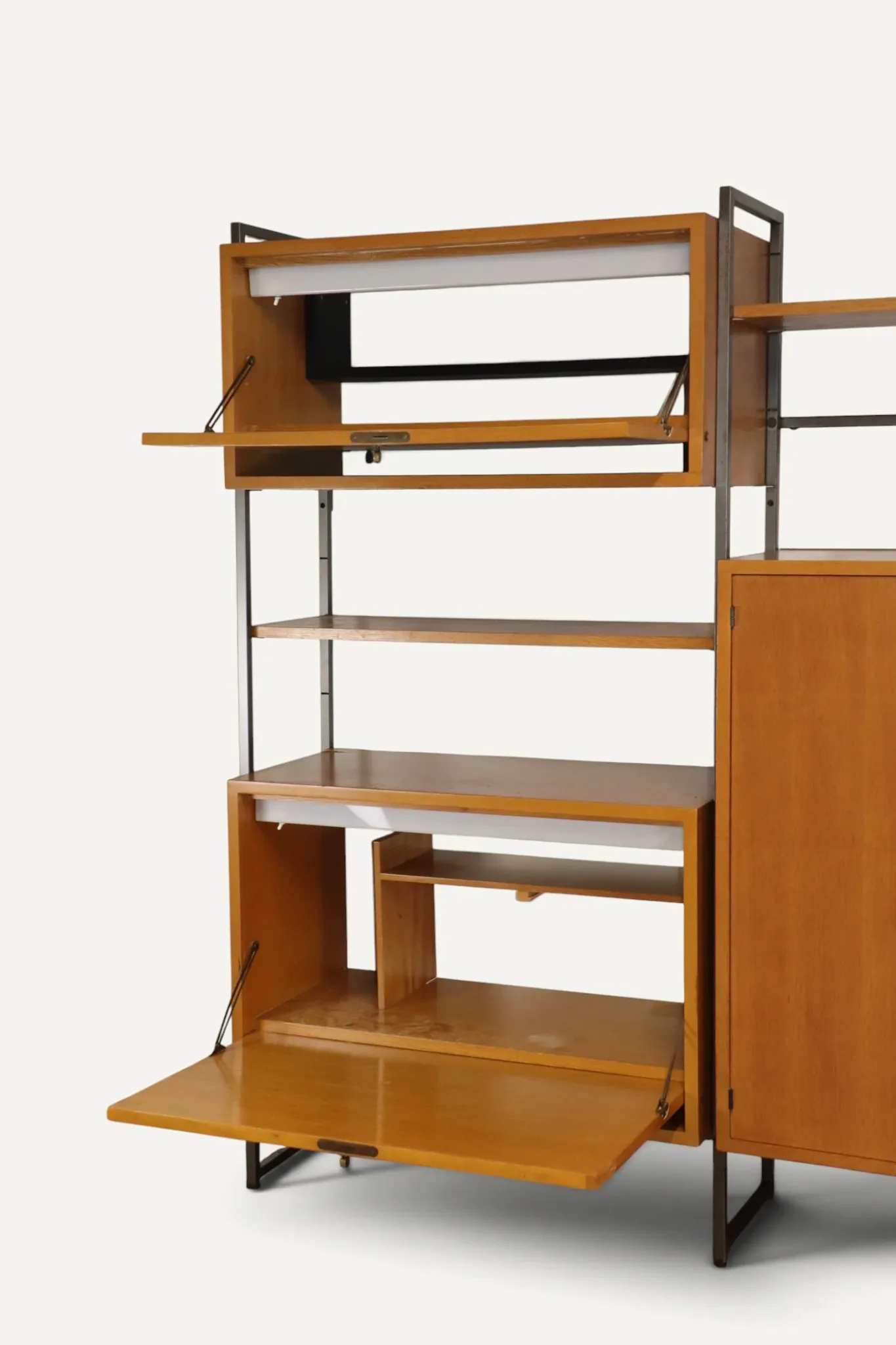 Modular library by Georges Frydman for EFA – 1960s