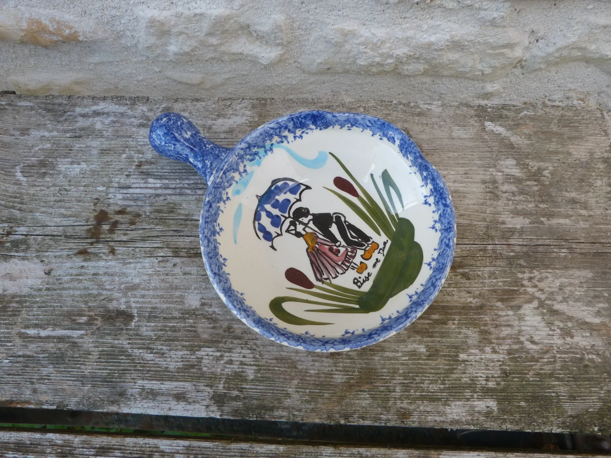 Breton bowl in Quimper style