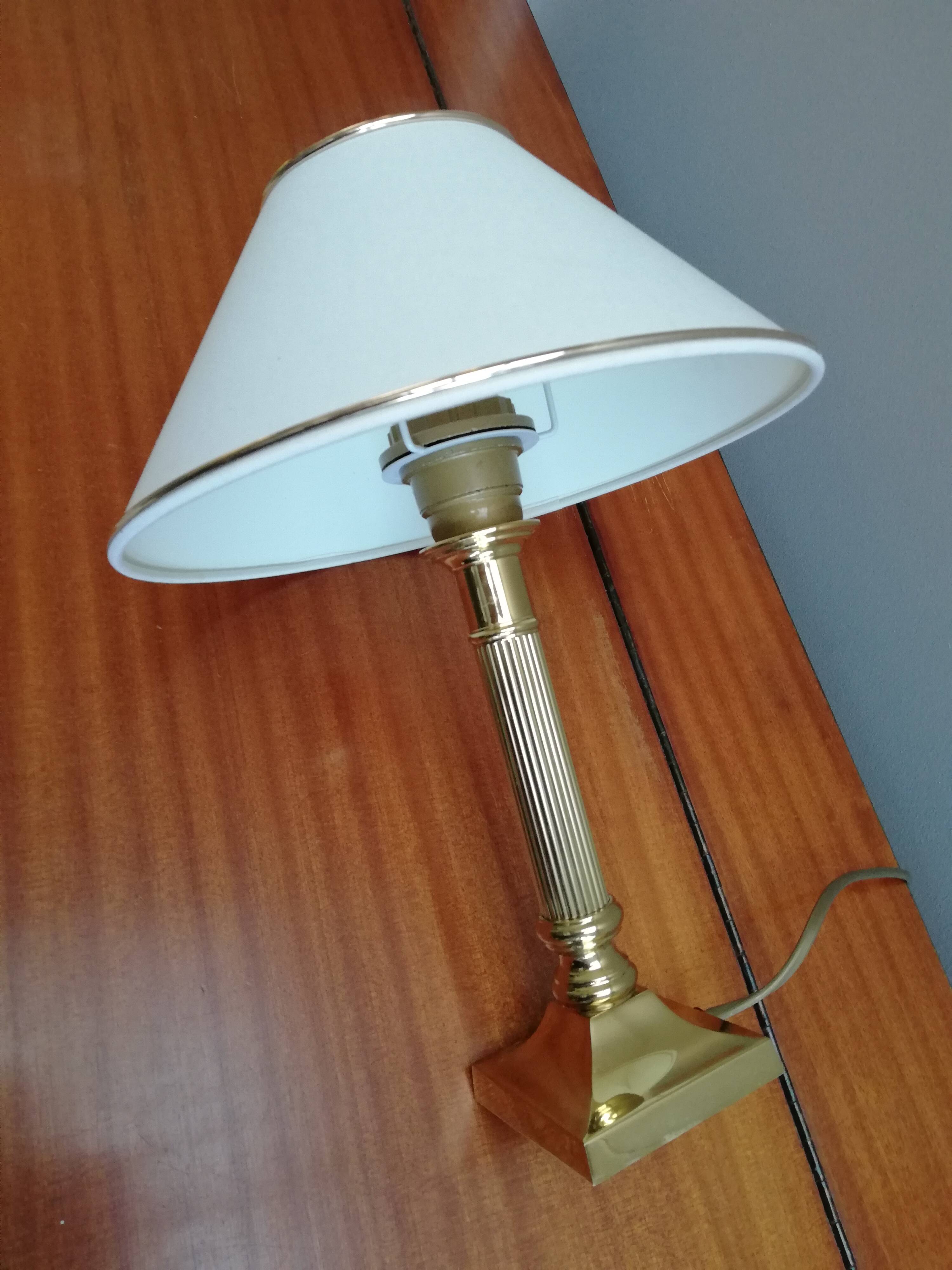 Set of 2 bedside lamps