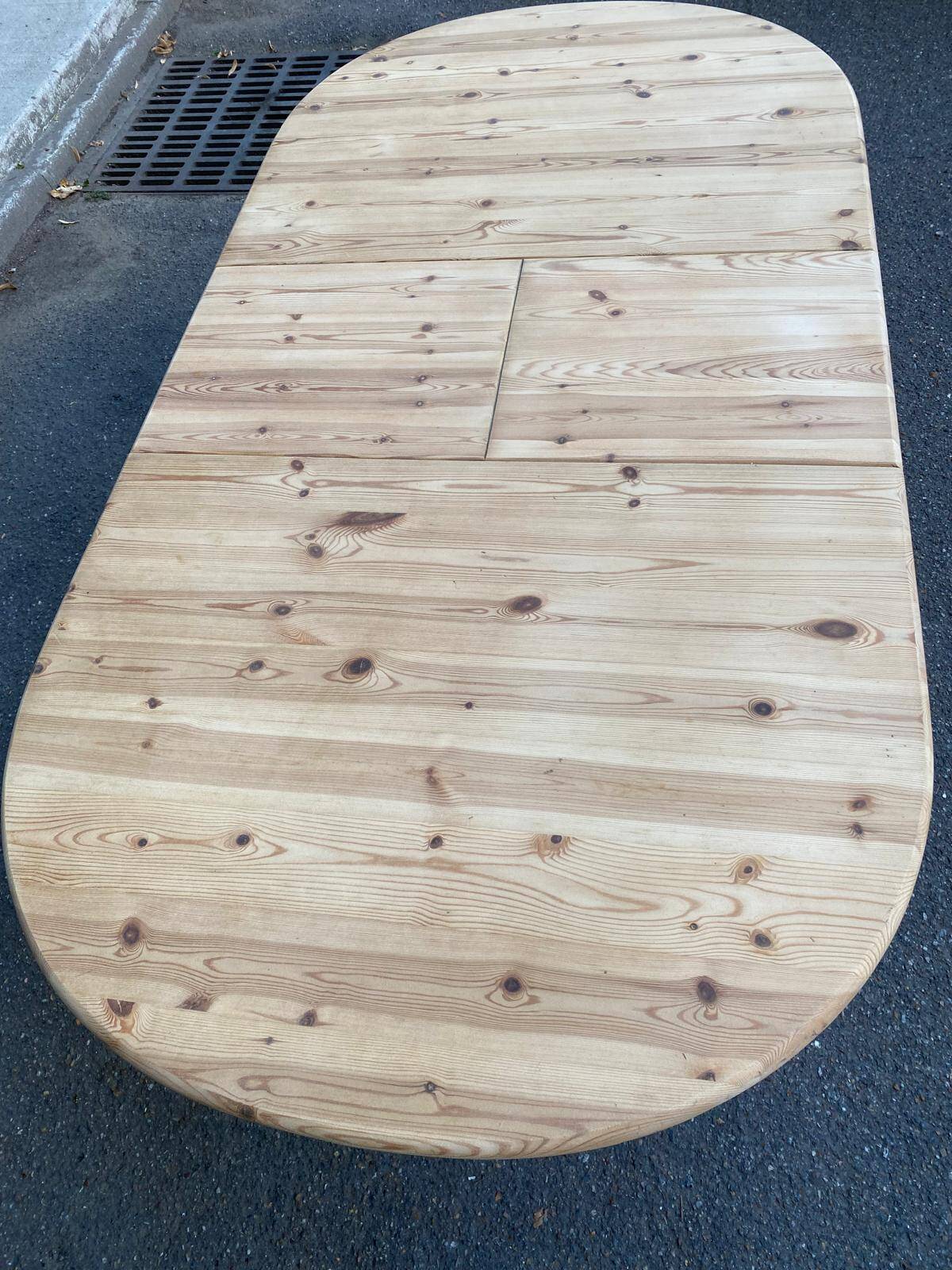 Scandinavian extendable dining table renovated in solid wood 180cm