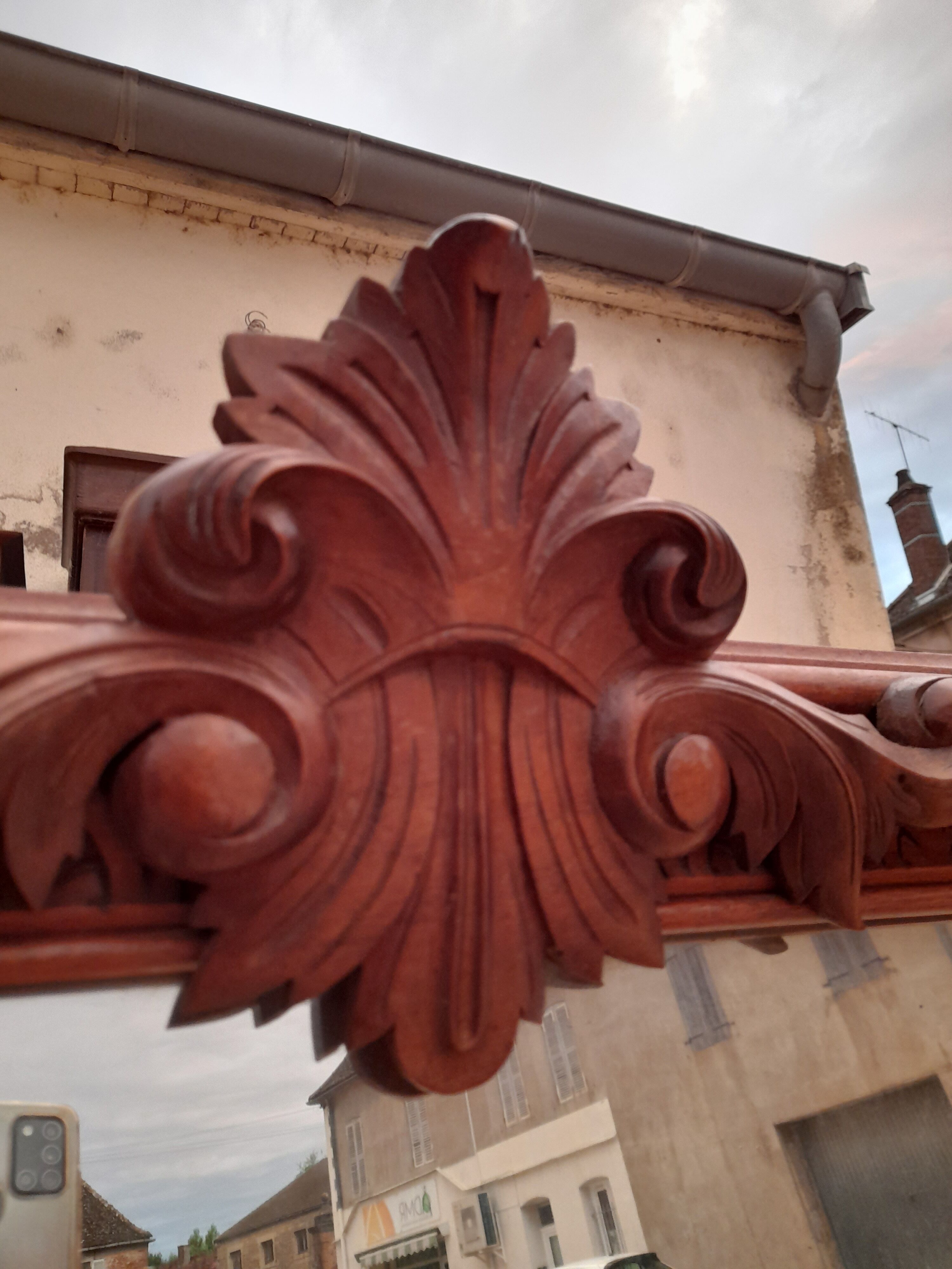 Louis XV style mirror in Walnut XXème