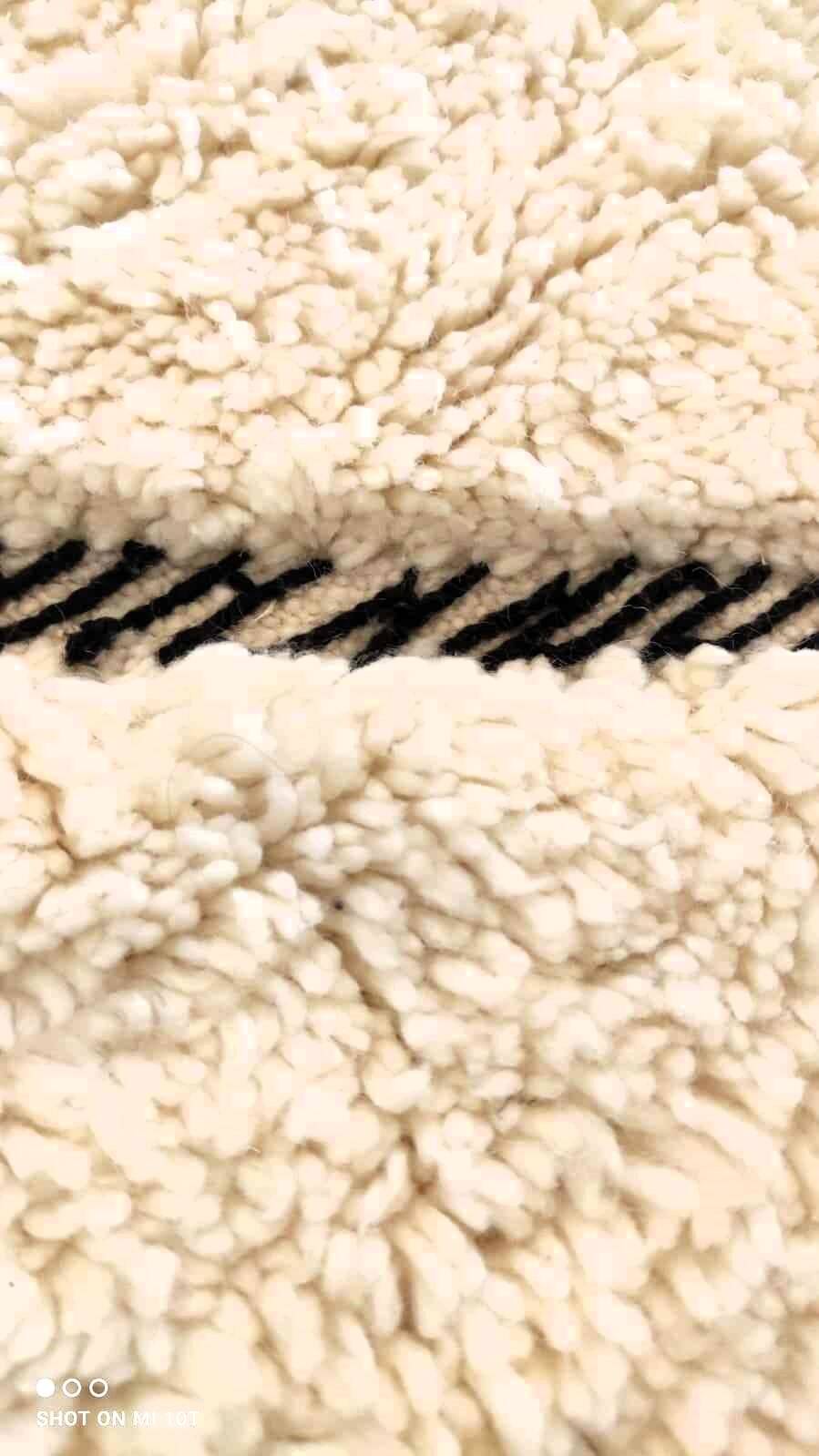 Beniouarain Berber ethnic rug