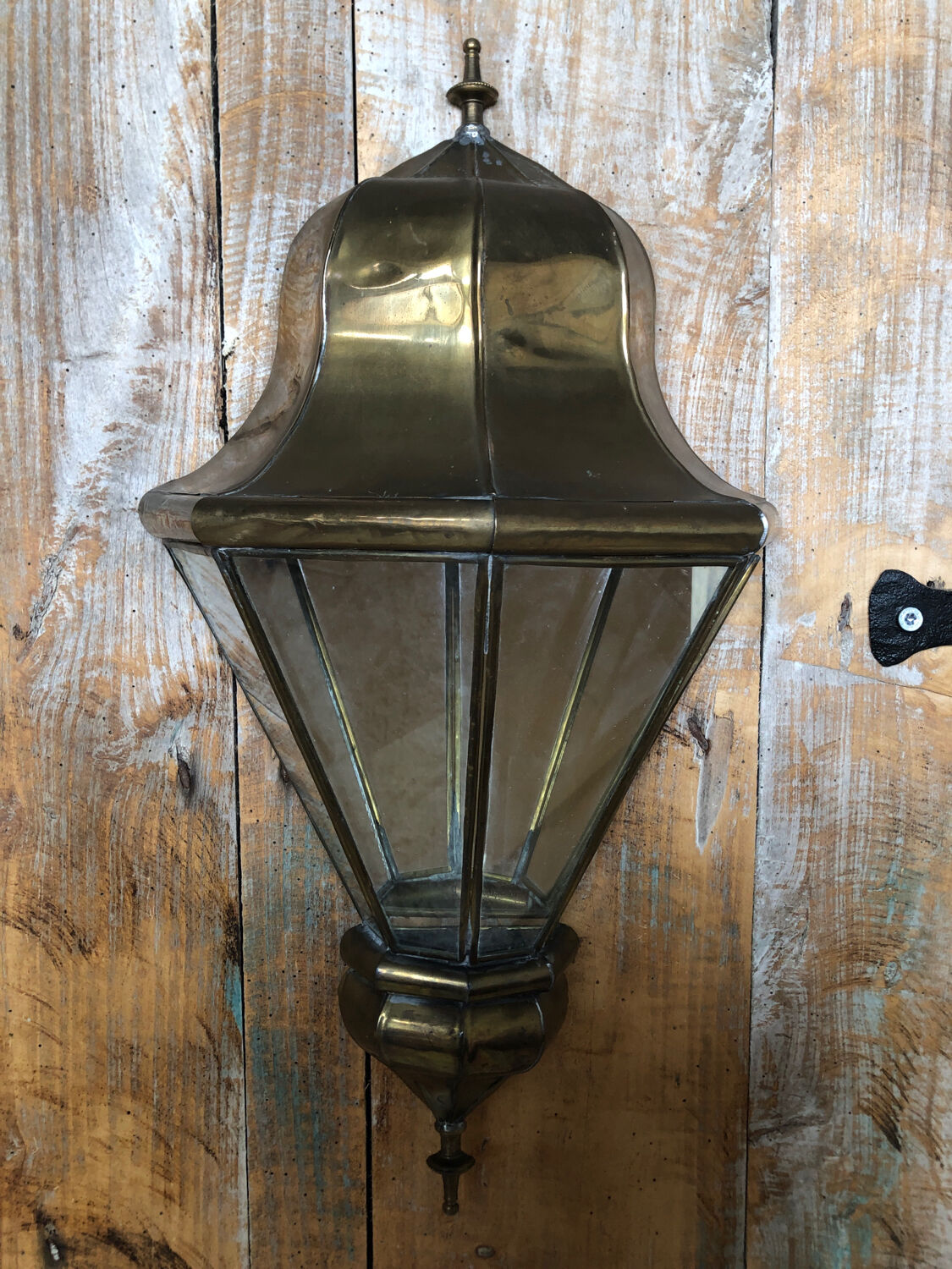 Old brass wall lamp + glass + vintage mirror back