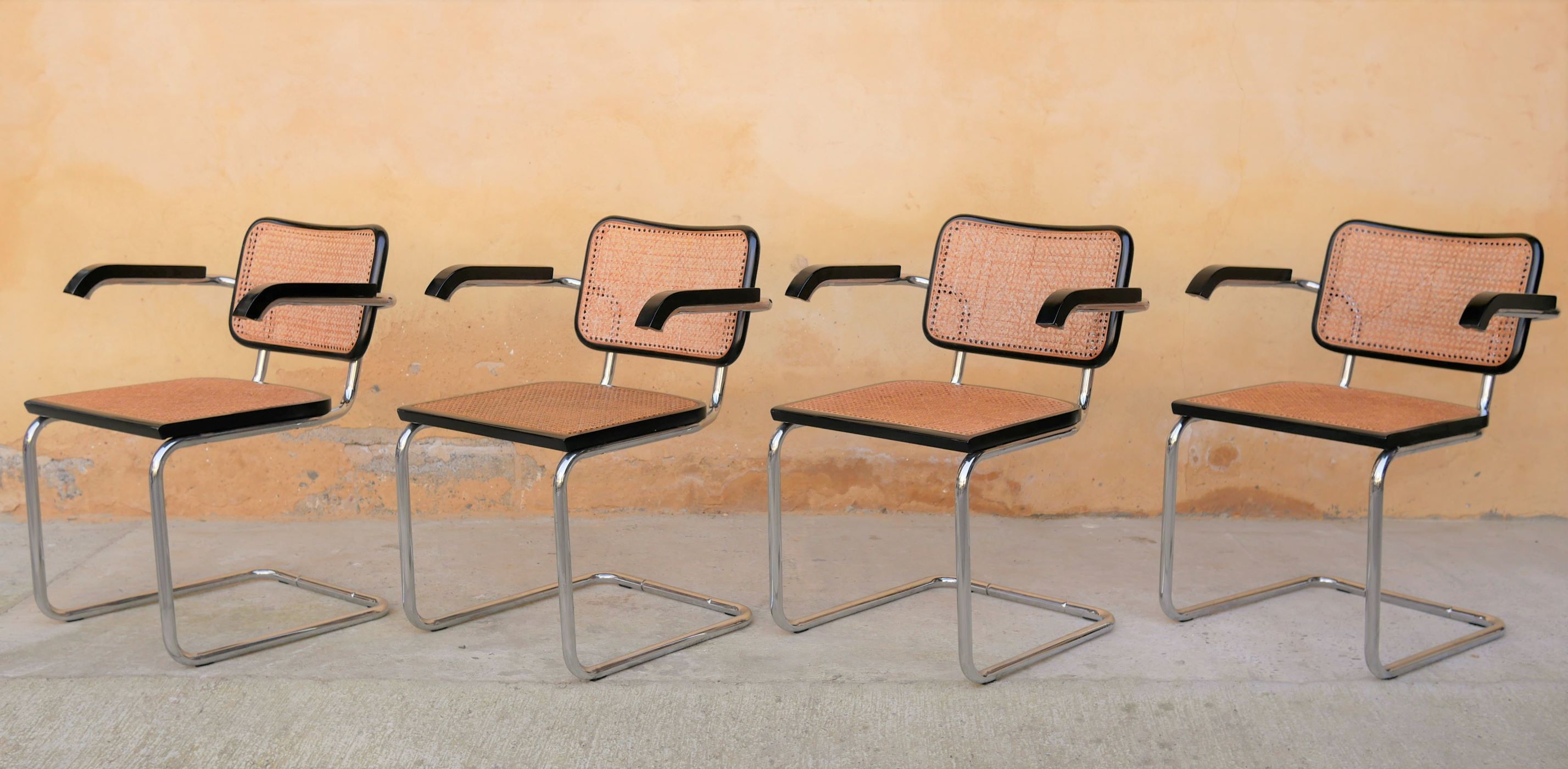 Fauteuil B64 par Marcel Breuer