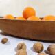 Plat en bois brut art populaire
