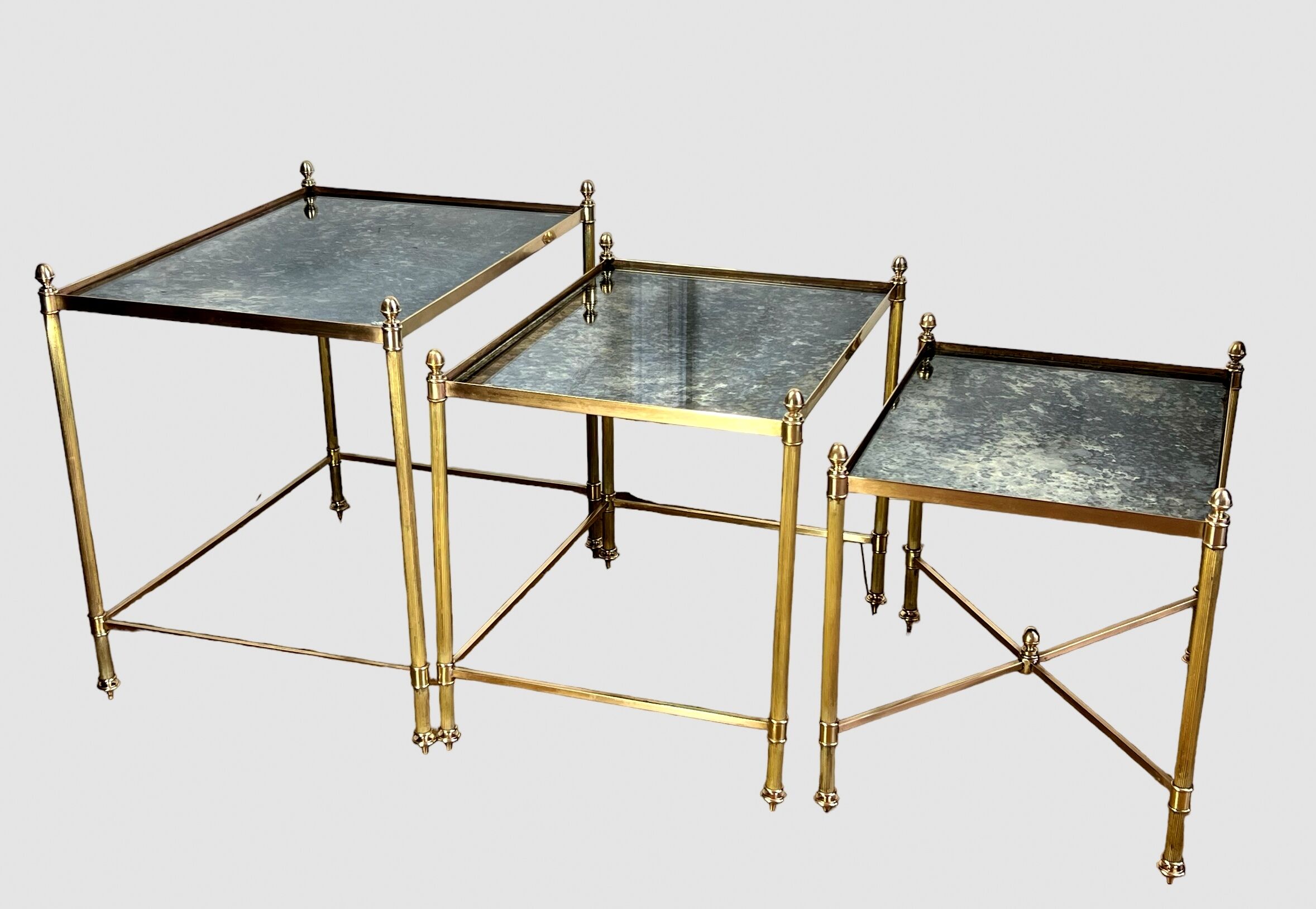 Nest of table from “maison bagués 1970” in gilt bronze and glass tops