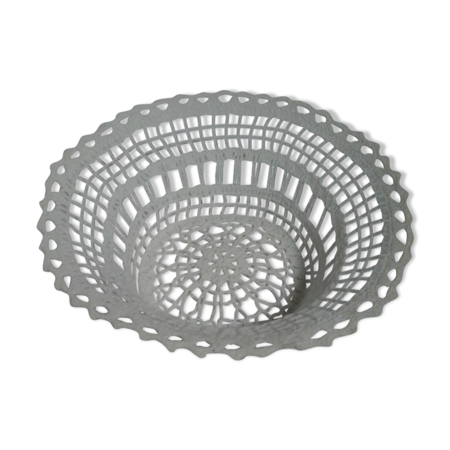 Lace basket