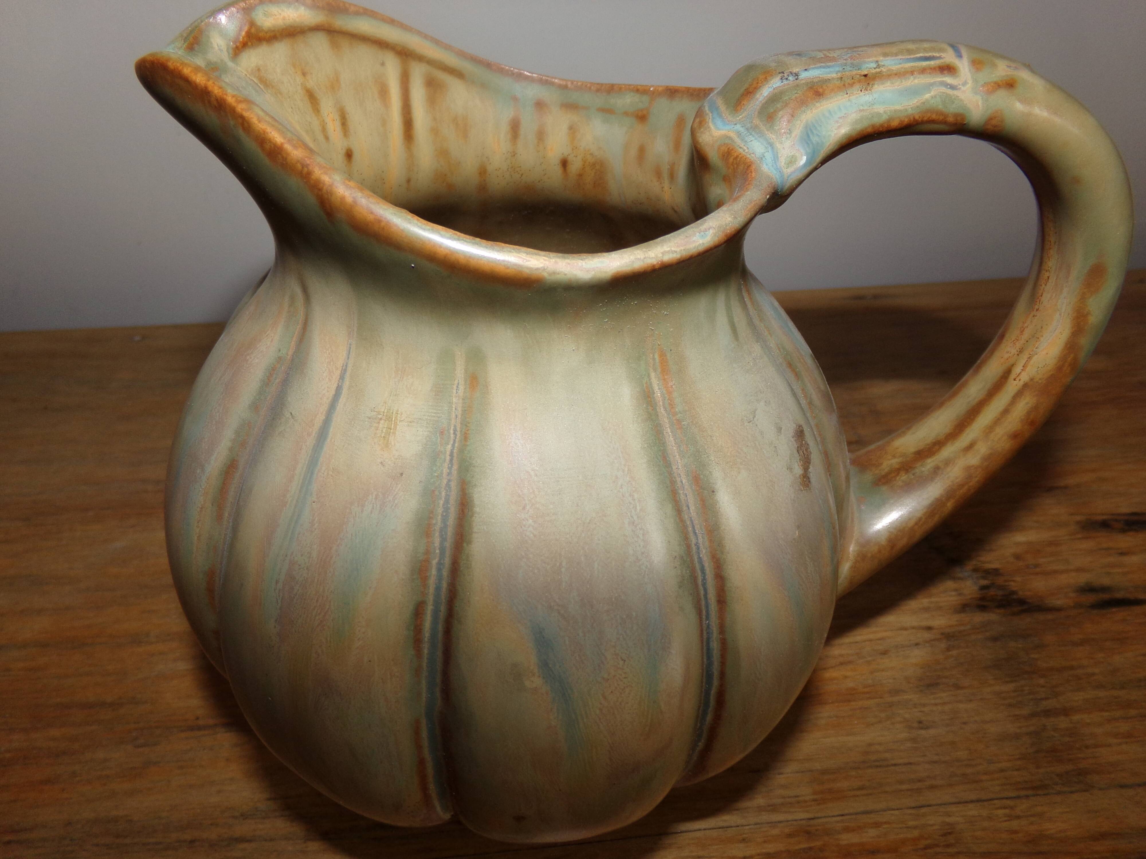 Pitcher in sandstone