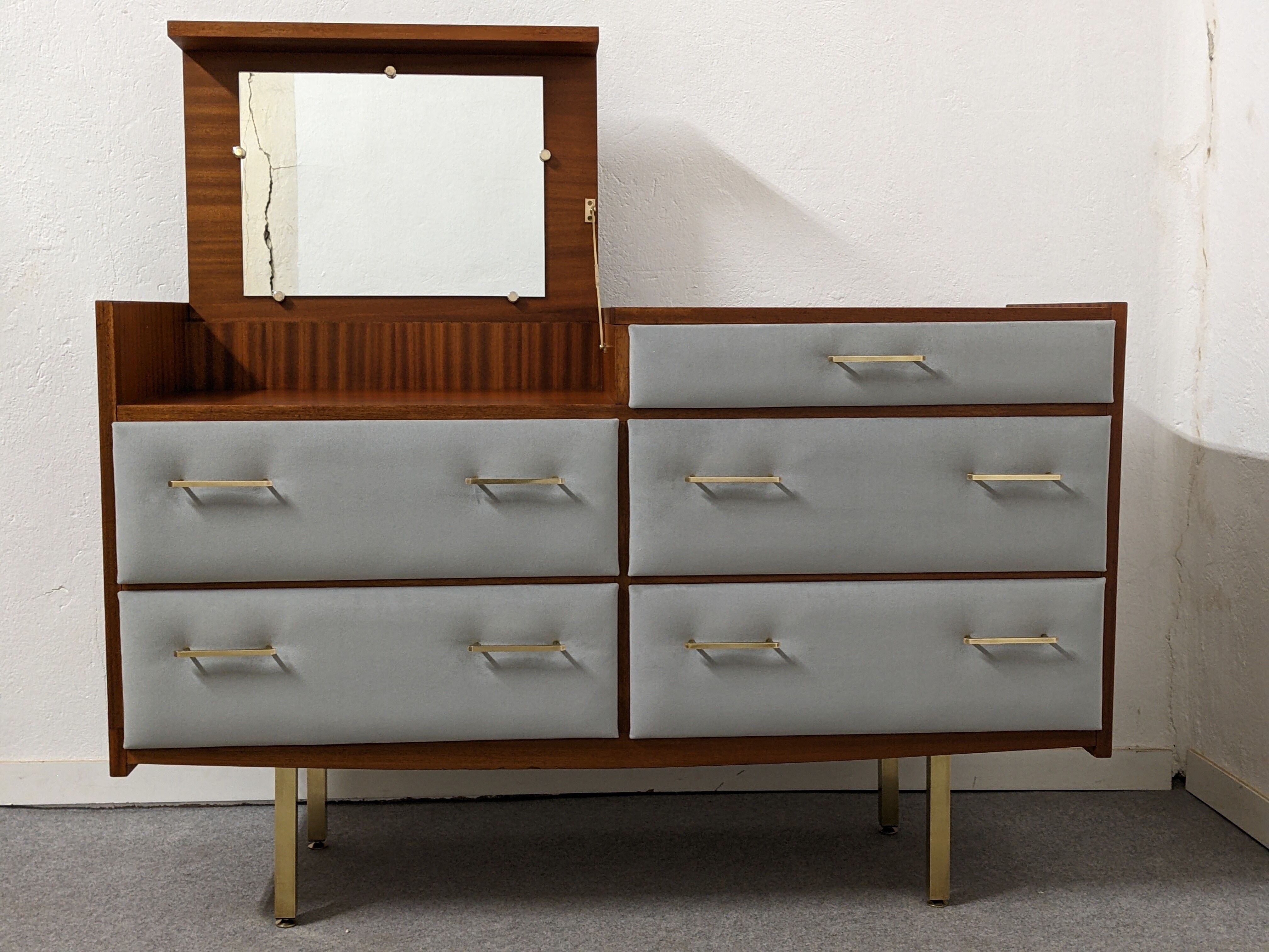 Dressing dresser from the 50s/60s Regy
