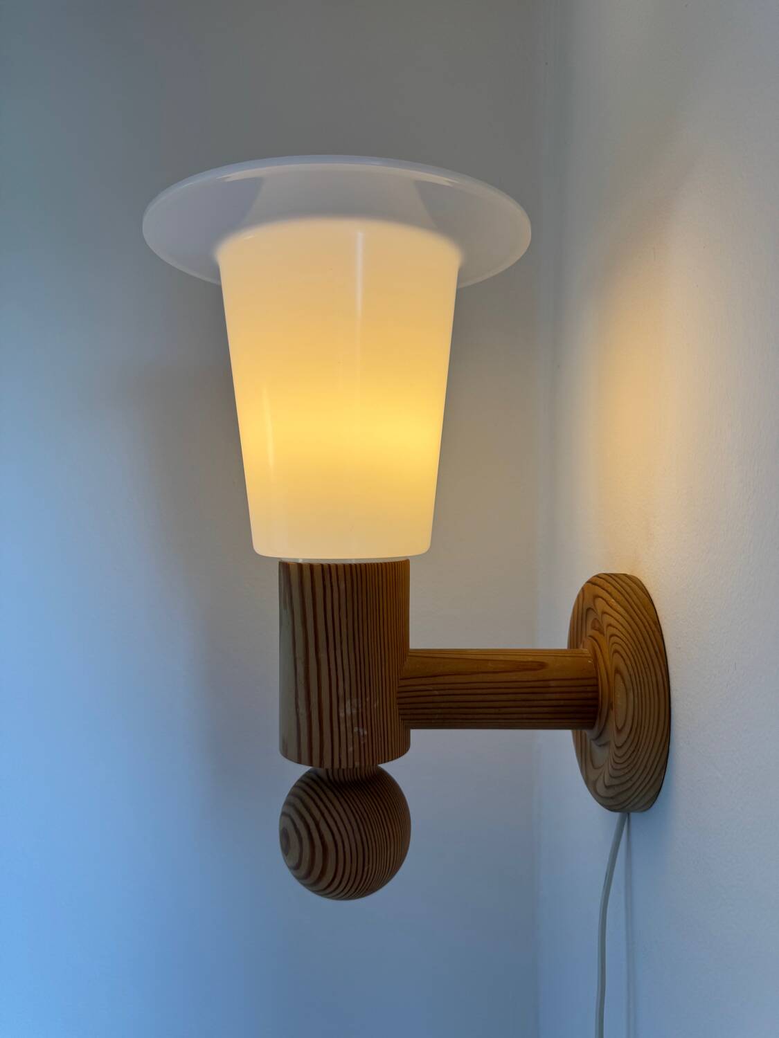 Vintage 1960s  Uno Kristiansson For Luxens Sweden Wall Lamp