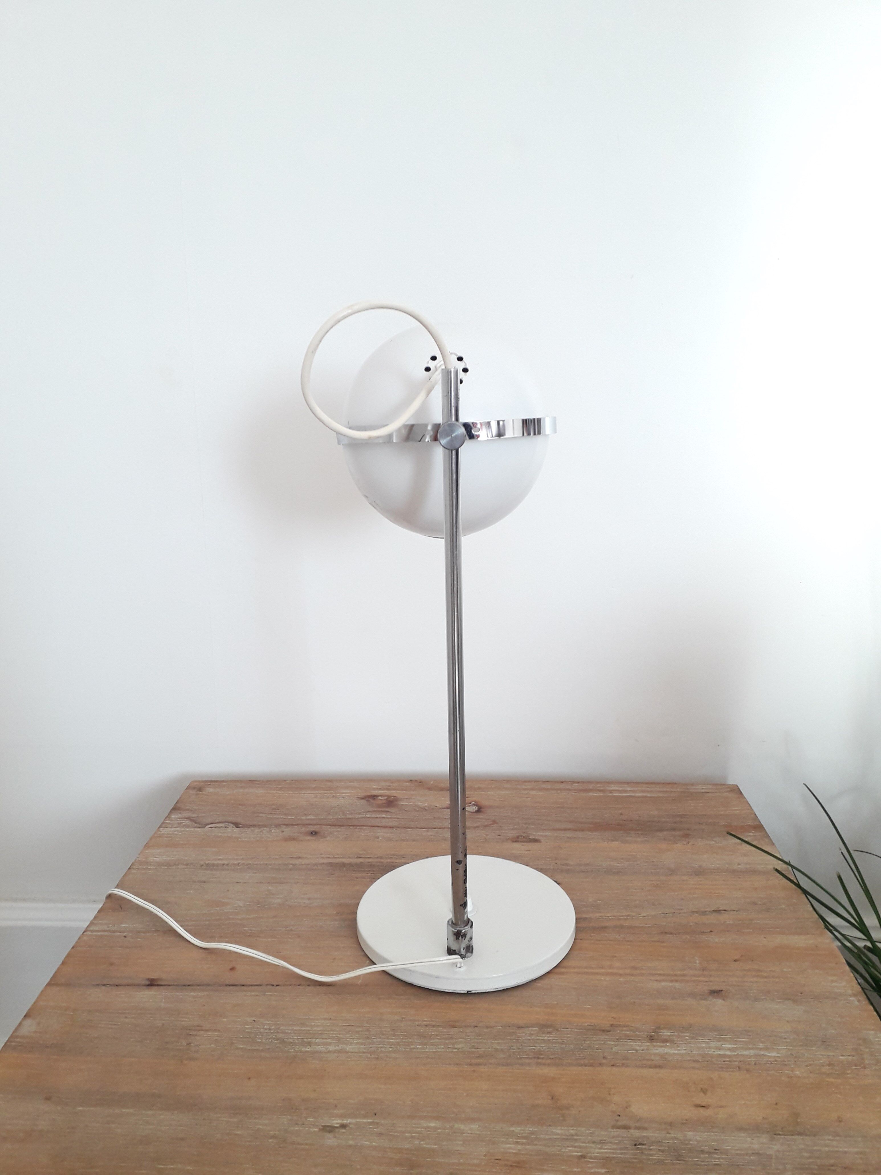 Large lamp Space age EyeBall lacquered white 1970