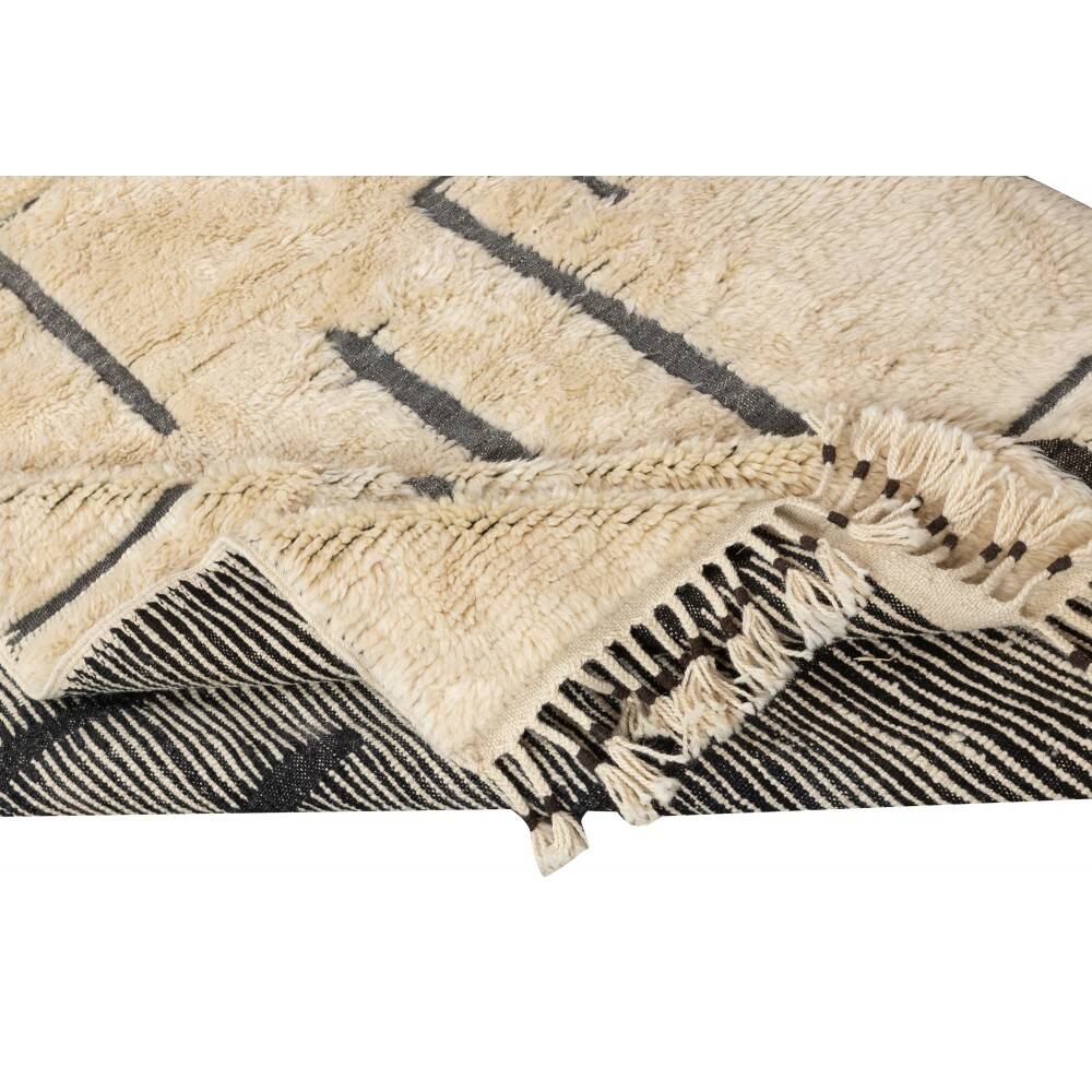Handmade Moroccan style Tulu Rug Made of Natural Un-Dyed Wool, Beige Color Modern Hand Knotted Carpet with Fringe