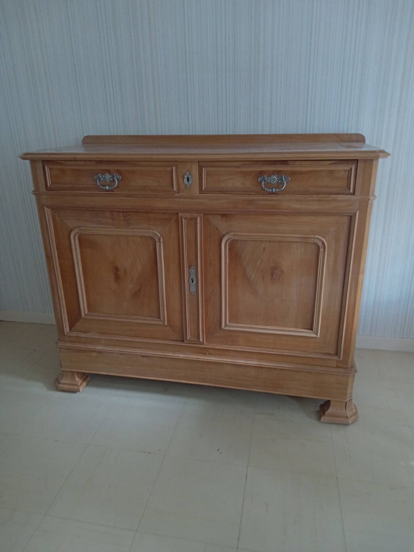 Buffet en merisier