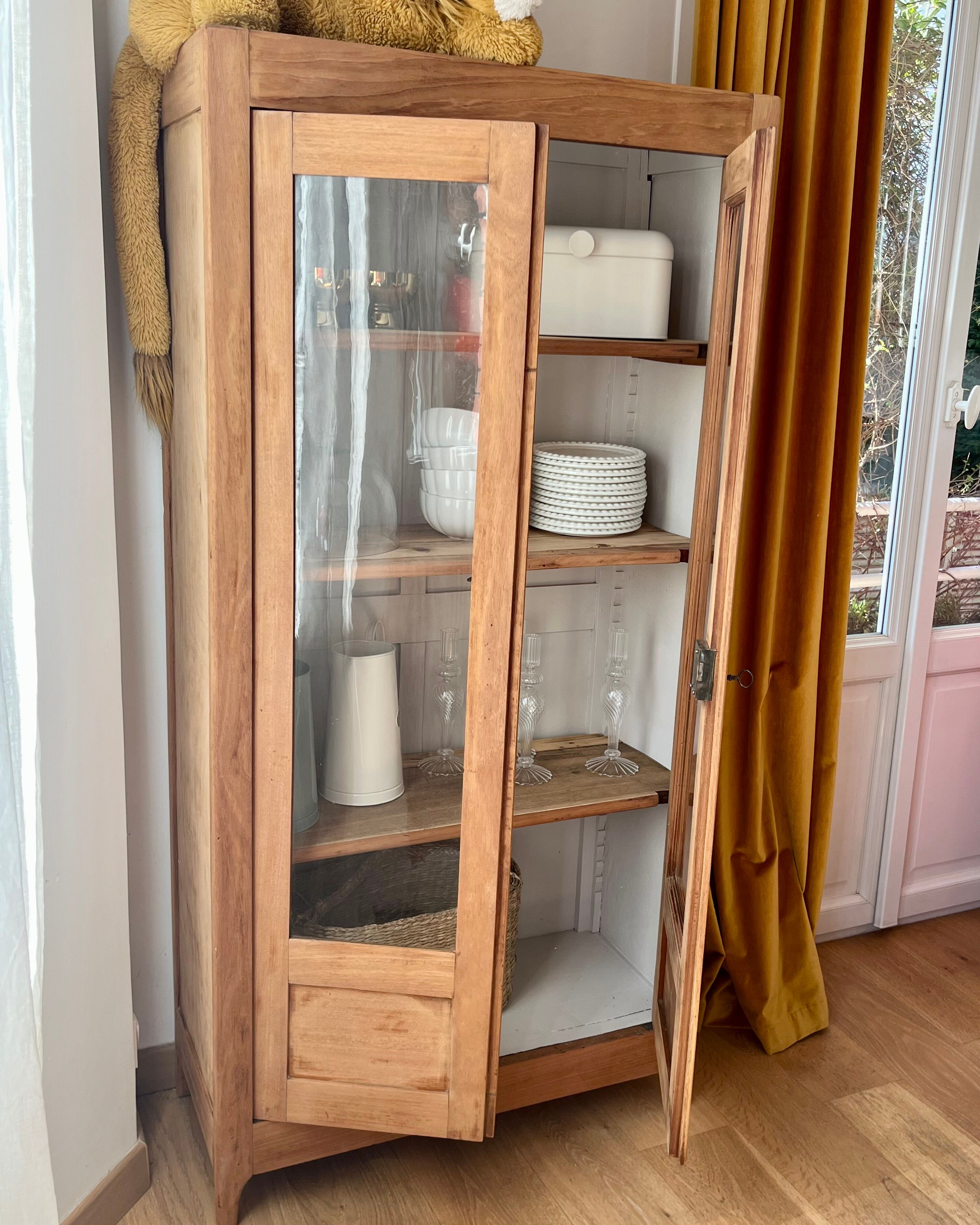 Vitrine bois brut