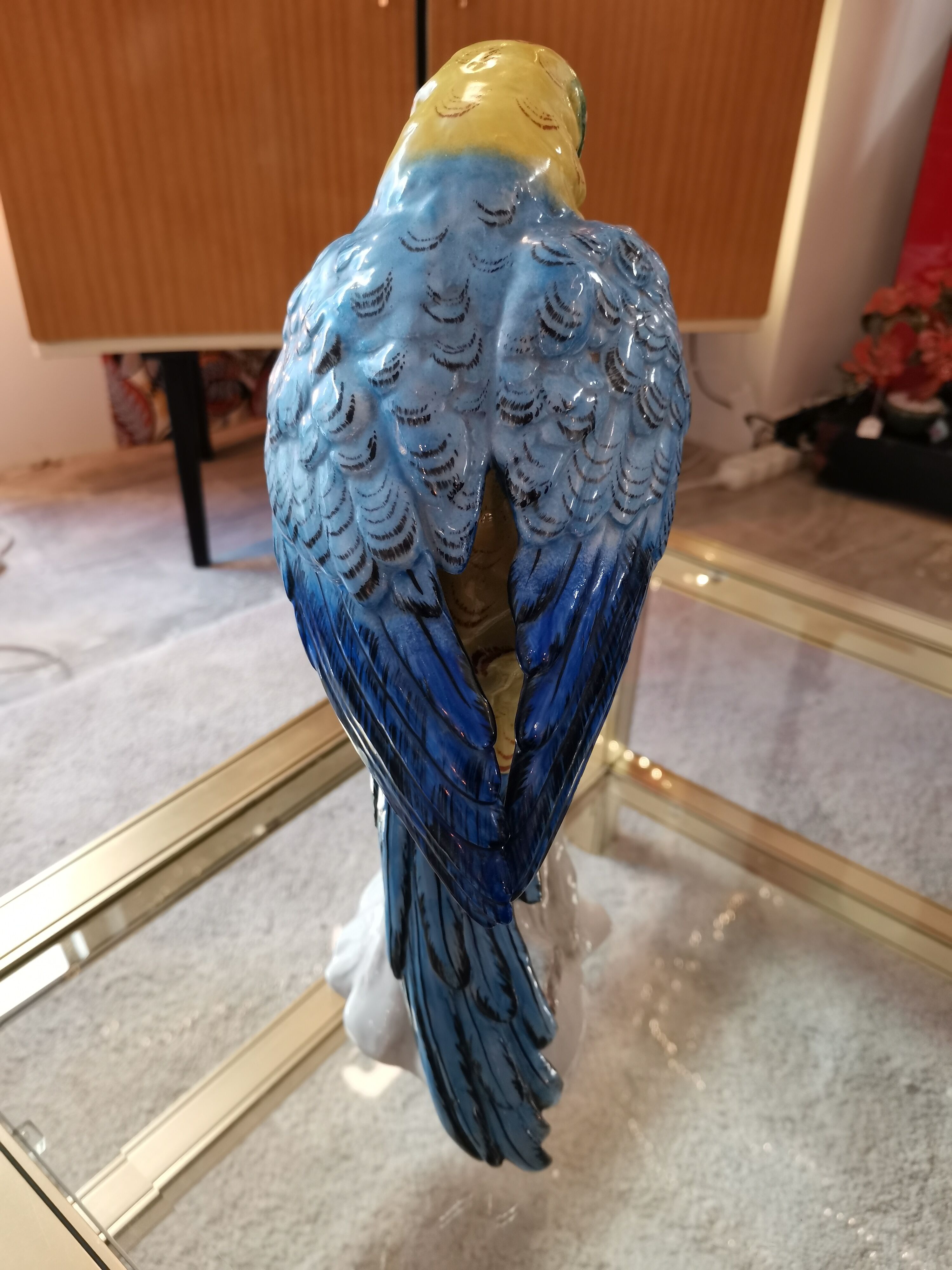 Porcelain macaw