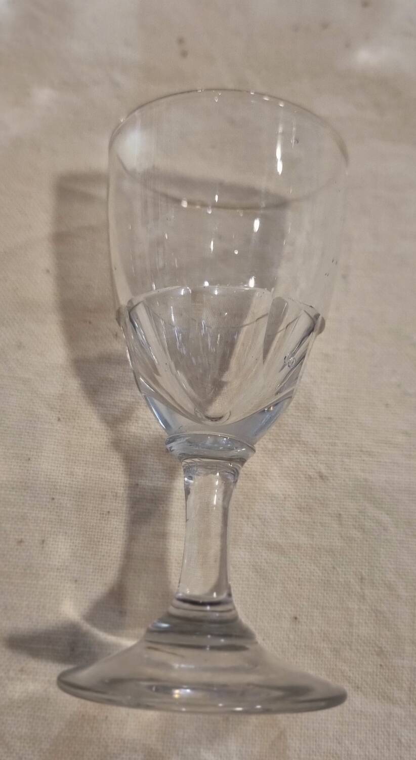 Set of 12 digestive glasses