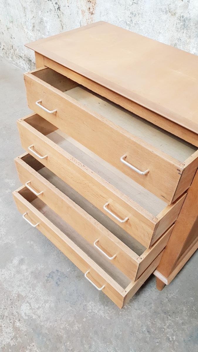 Vintage chest of drawers