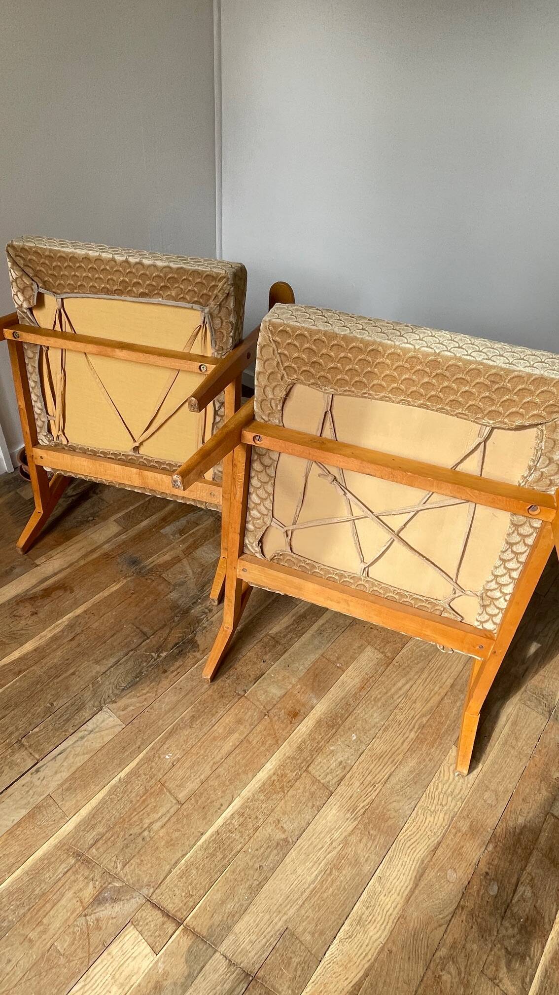 paire FAUTEUILS MANUCERE France Vintage