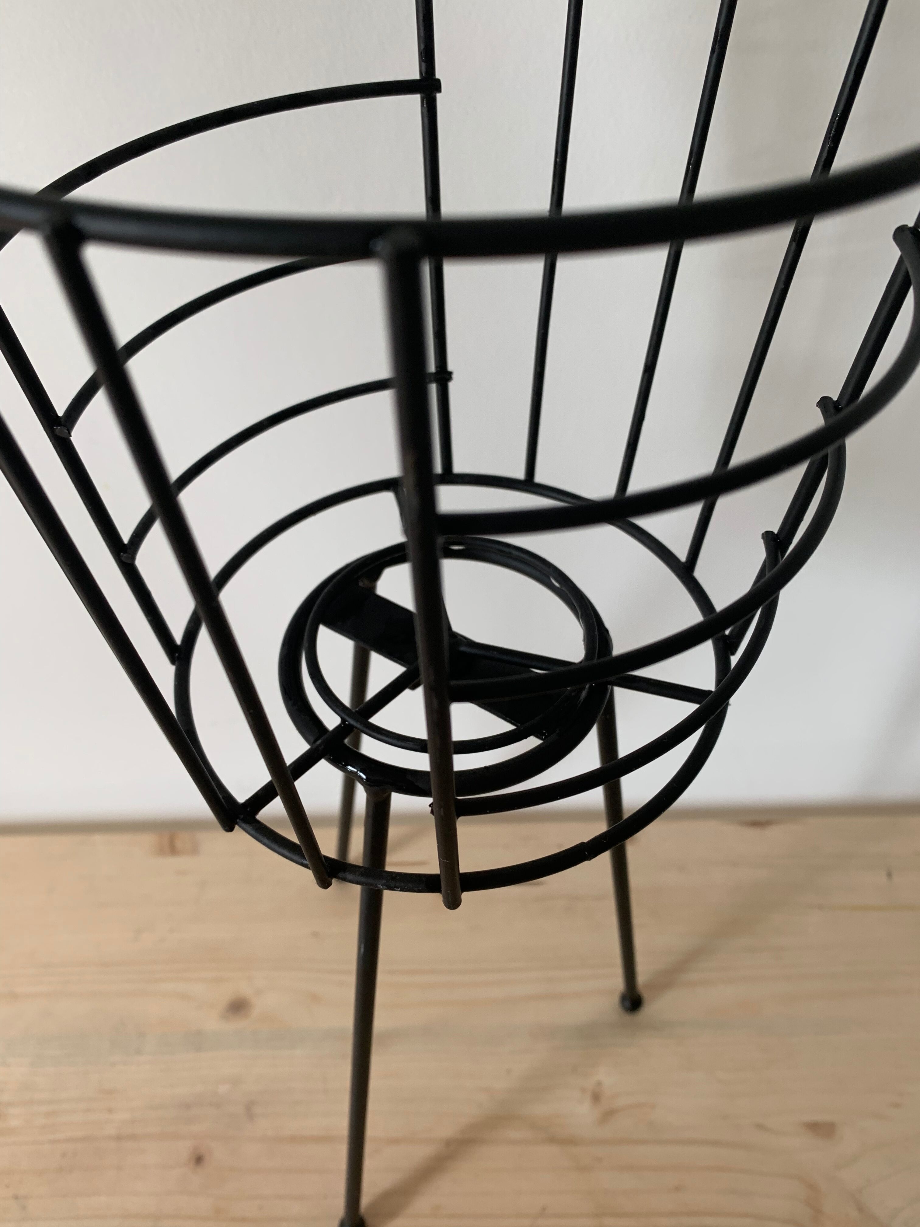 Vintage plant holder