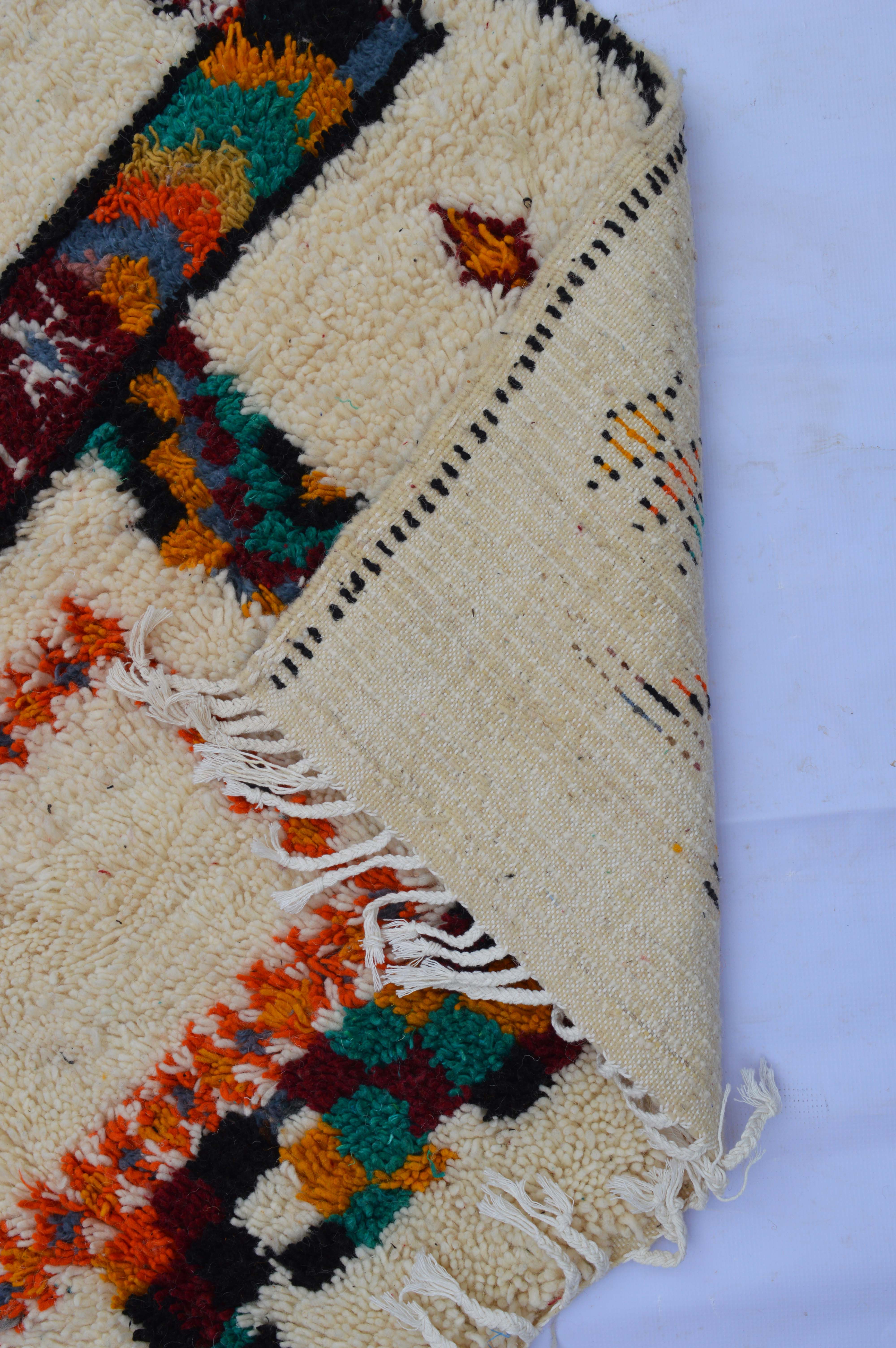 Handmade abstract Berber rug 263 x 150 CM