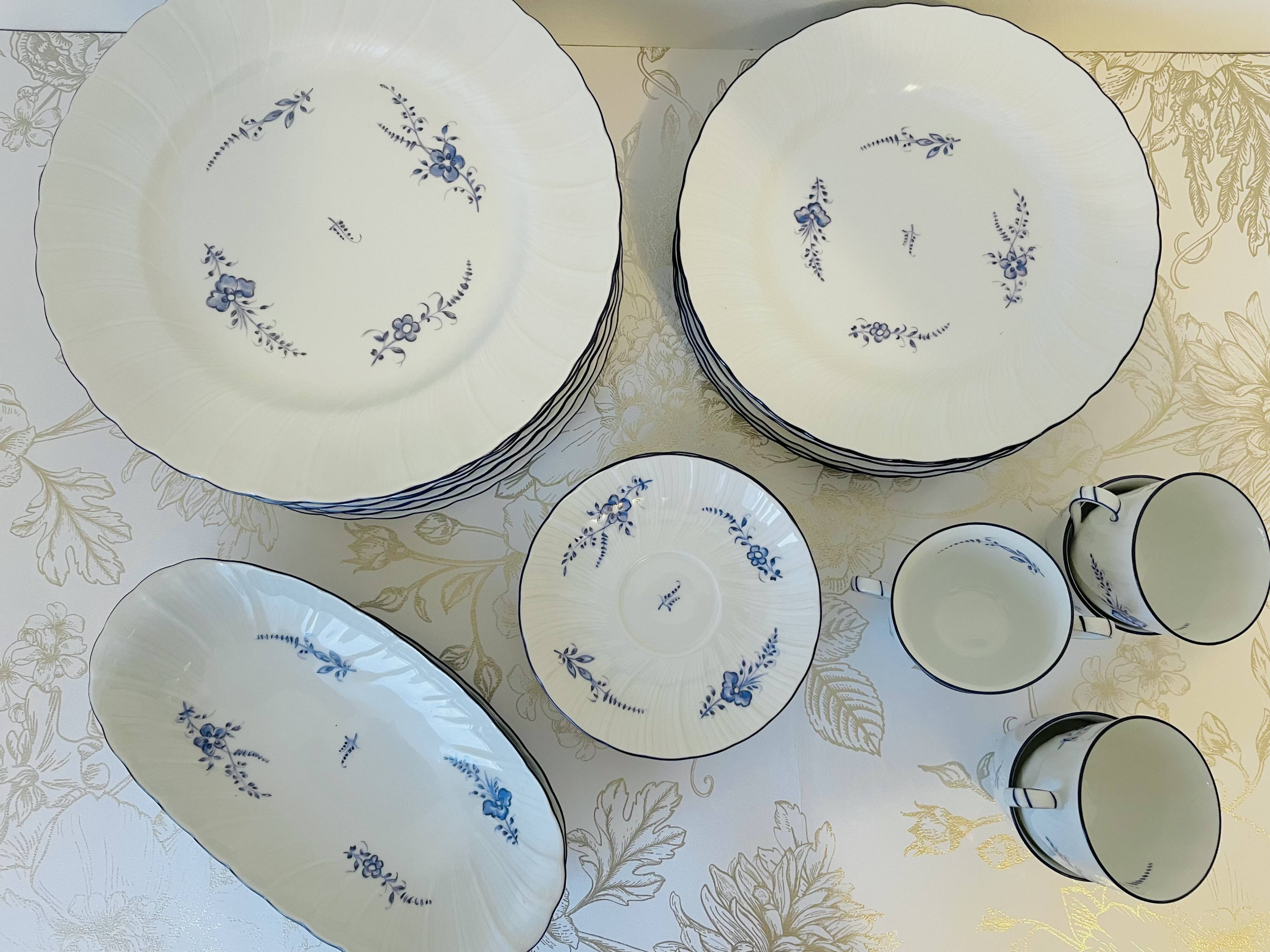 28-piece table service by Bernardaud in porcelain - Brindille model.