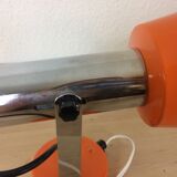 Apply orange spot and chrome 70's space age