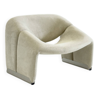 Artifort Groovy F598 M-Chair by Pierre Paulin in white taupe