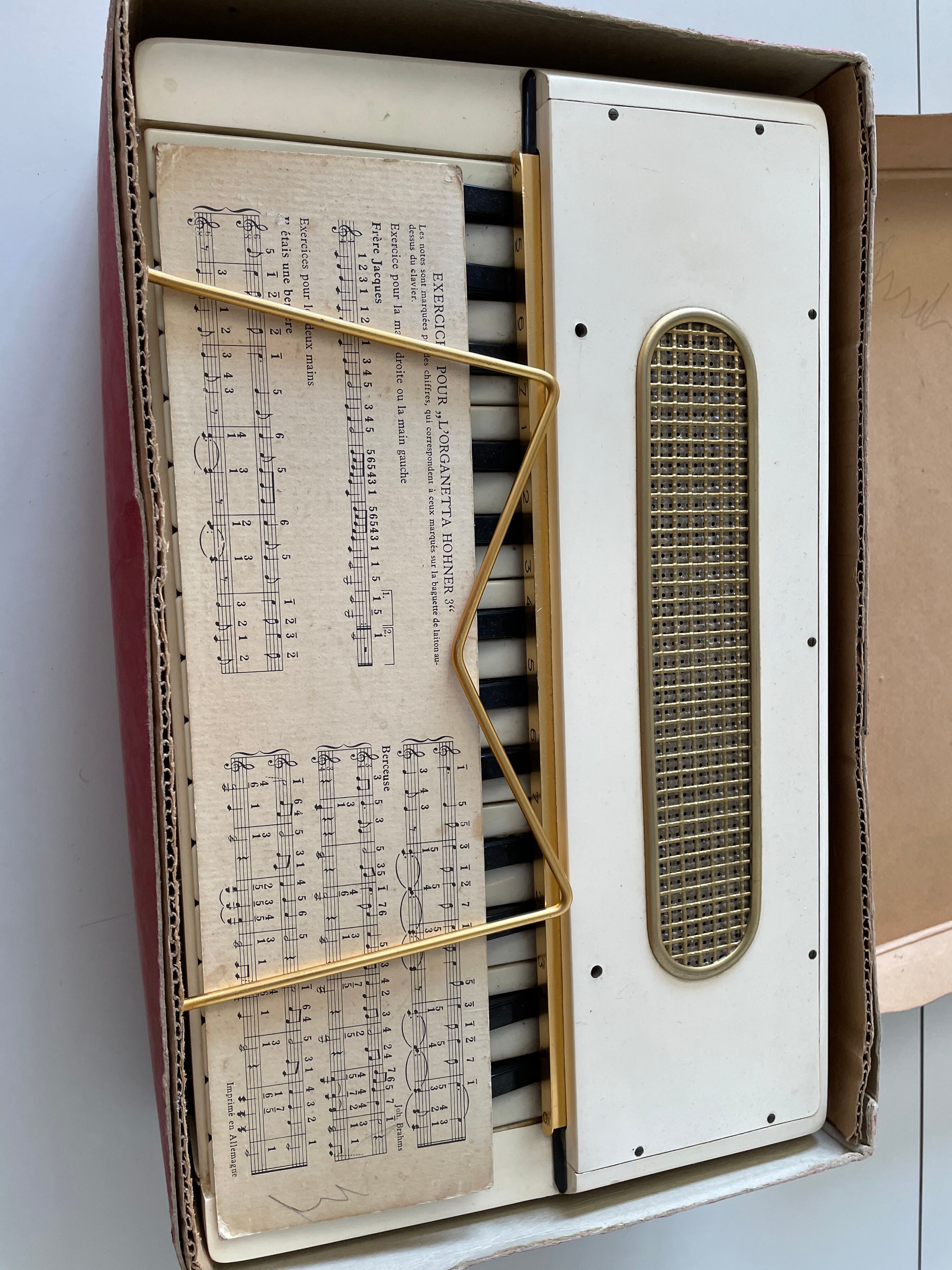 Hohner Organetta 3 electric organ