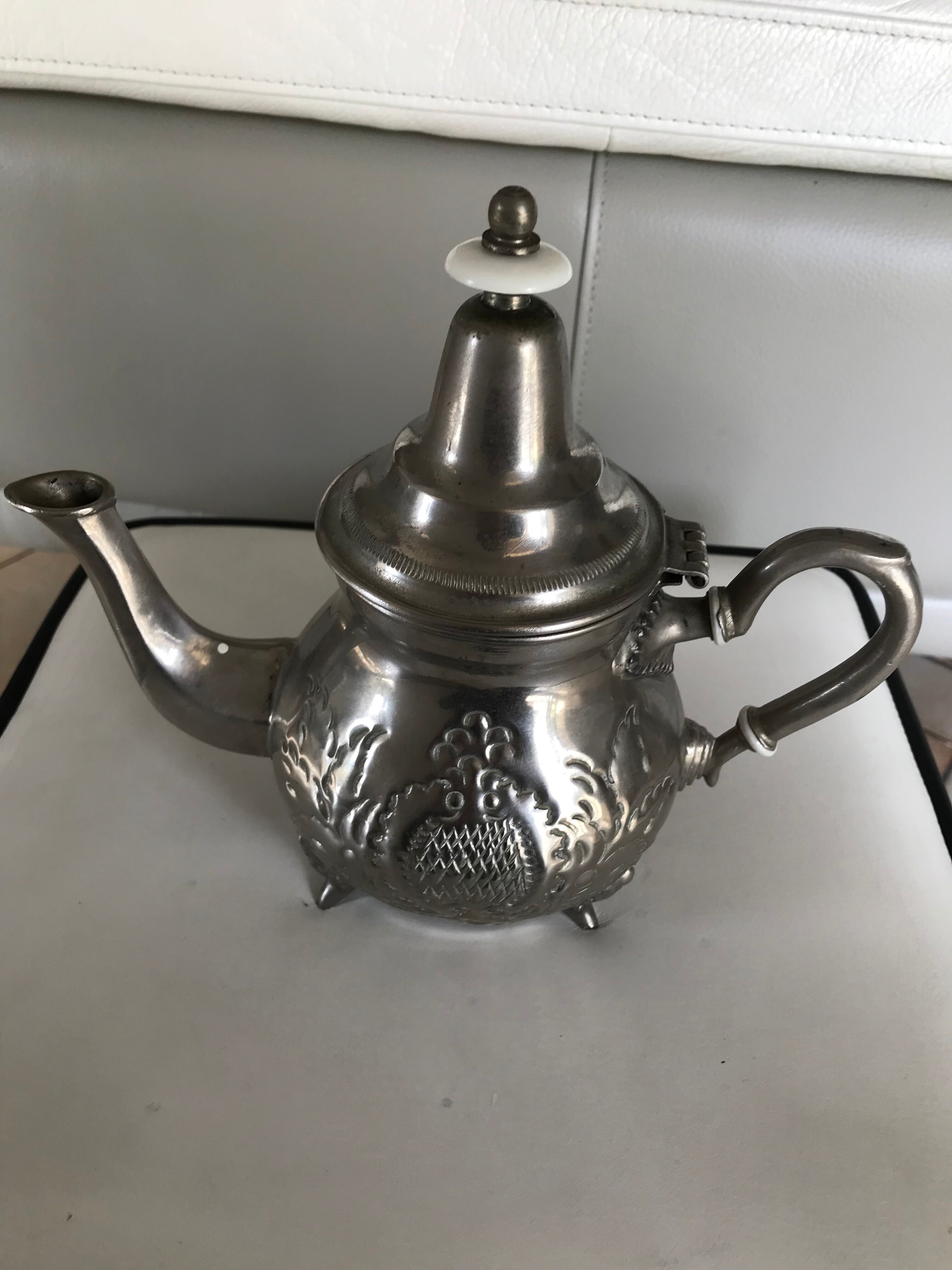 Oriental tea Koutbia manufactures SALAM