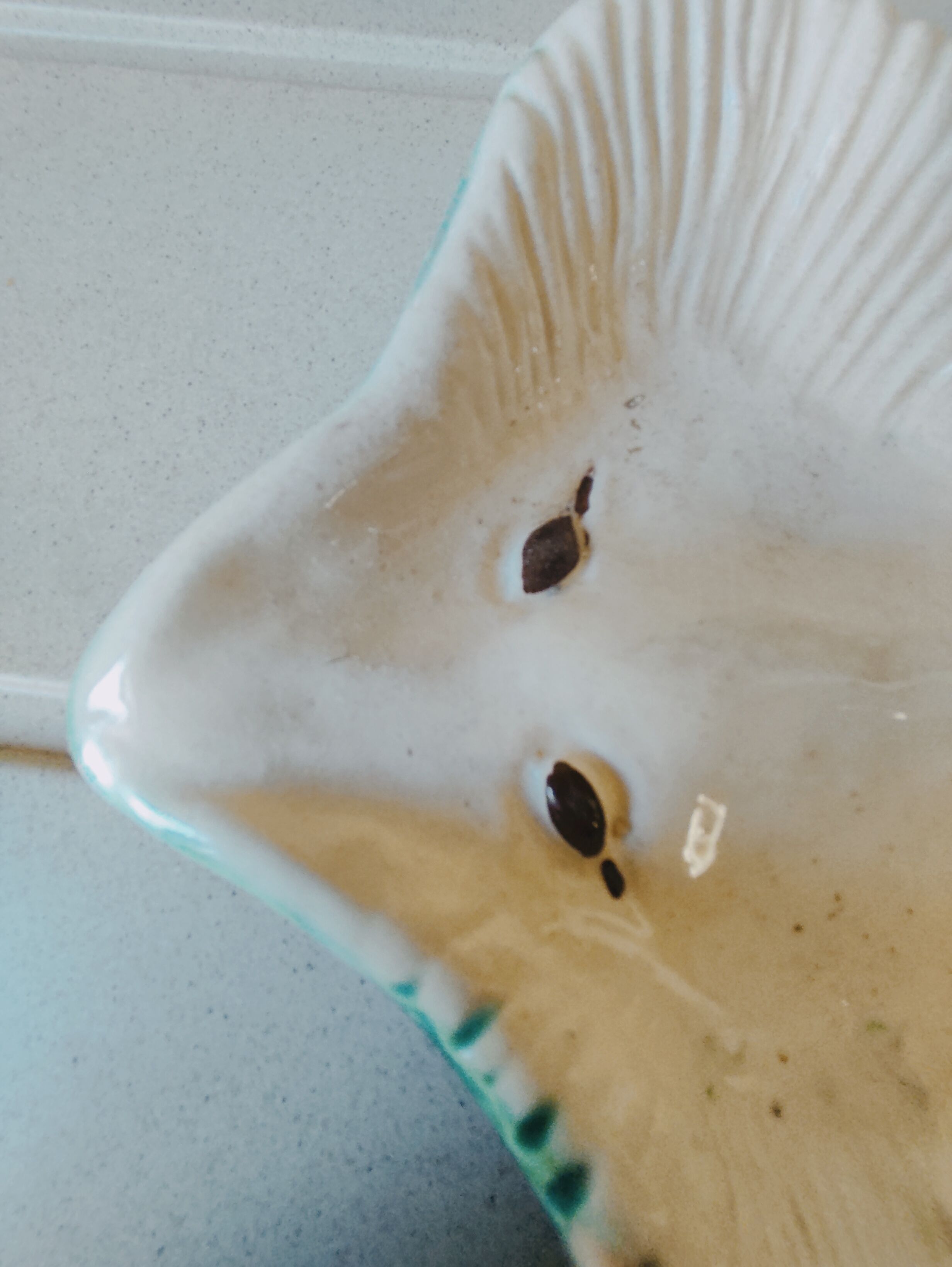 Small cup shaped ceramic line