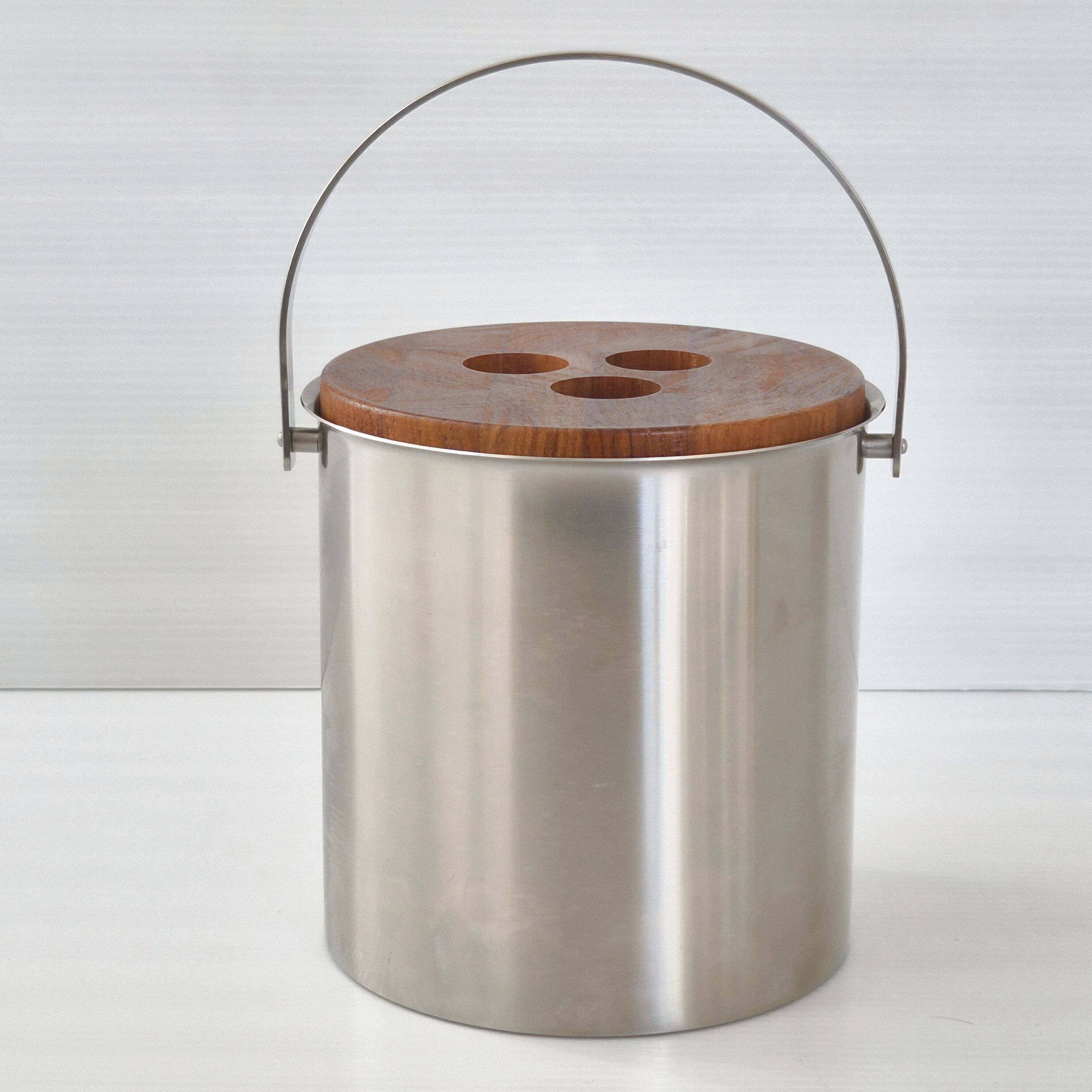 Ice bucket by Arne Jacobsen for Stelton 1960 vintage