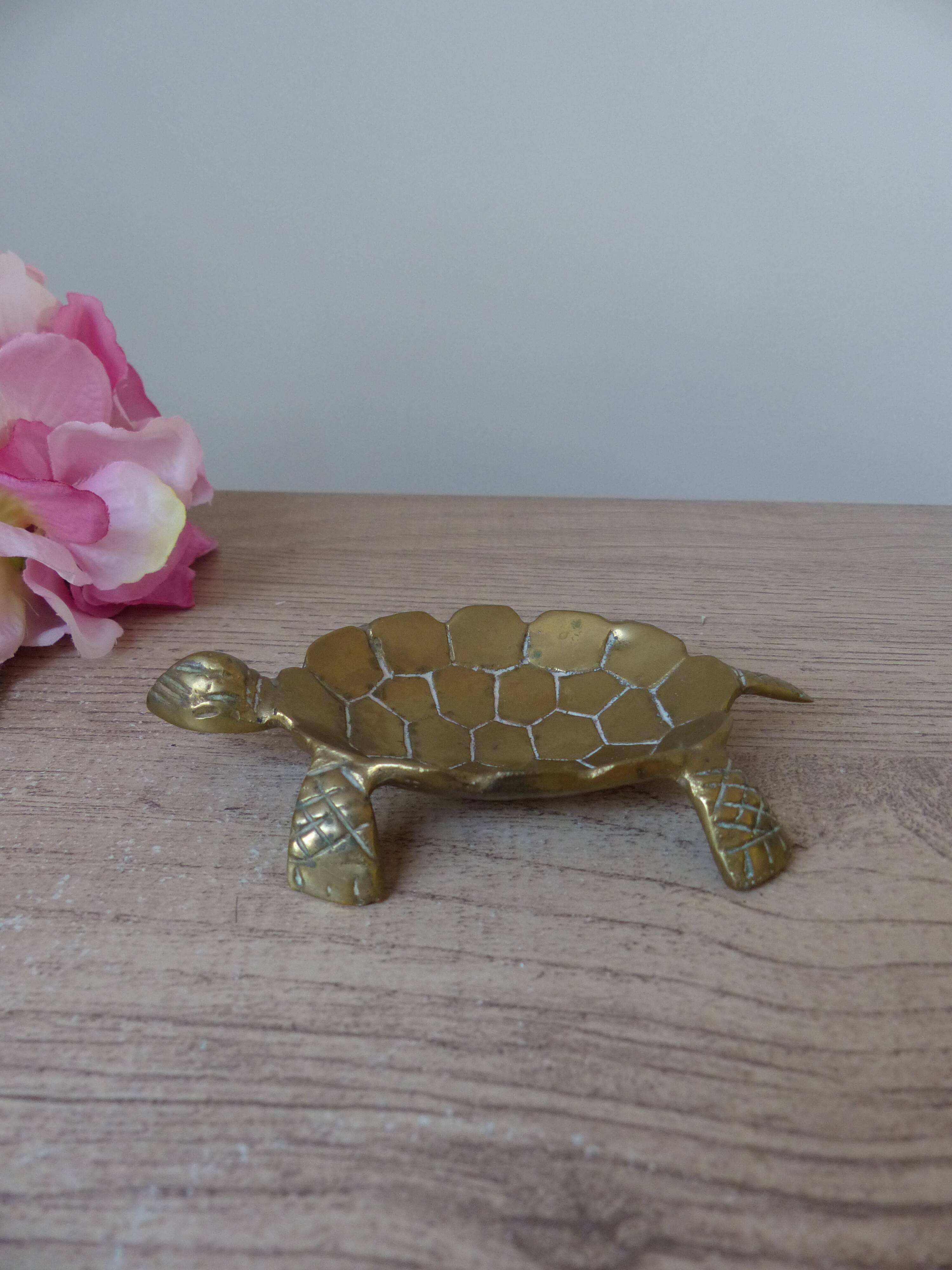 Petit cendrier tortue en laiton sculpté vintage