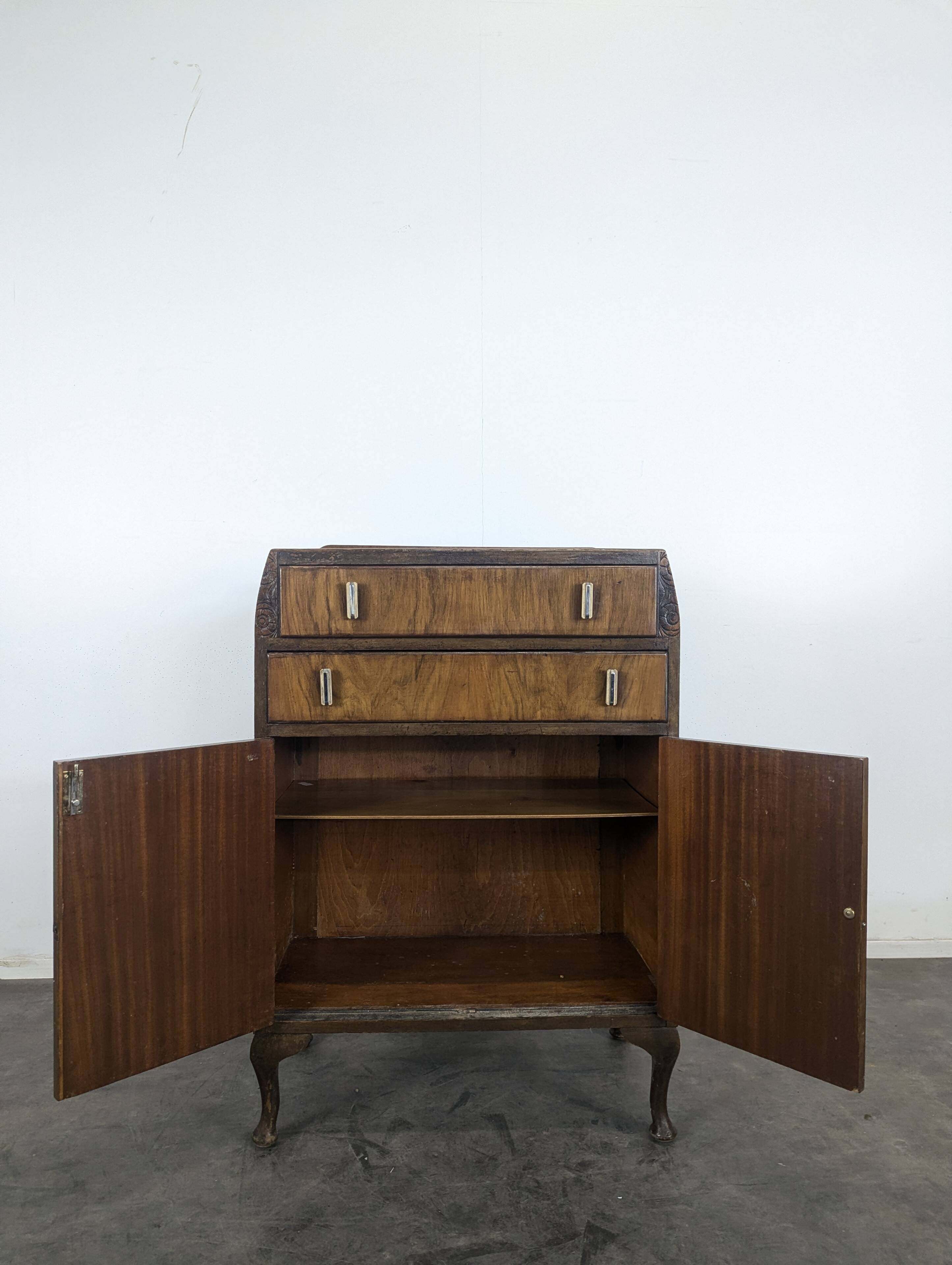 Exotic wood bar in Art Deco style