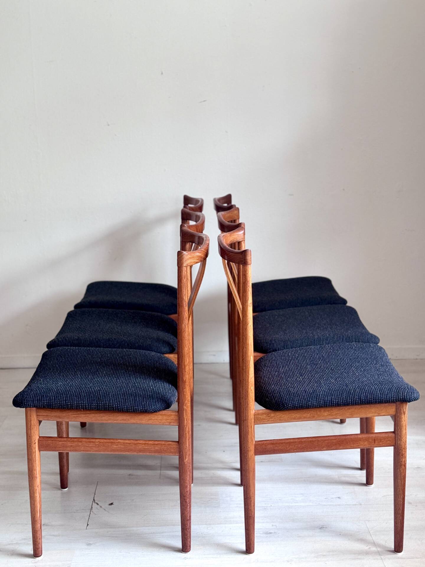 6 Danish mid-century teak chairs by Henning Sørensen for Danex from the 1960s.