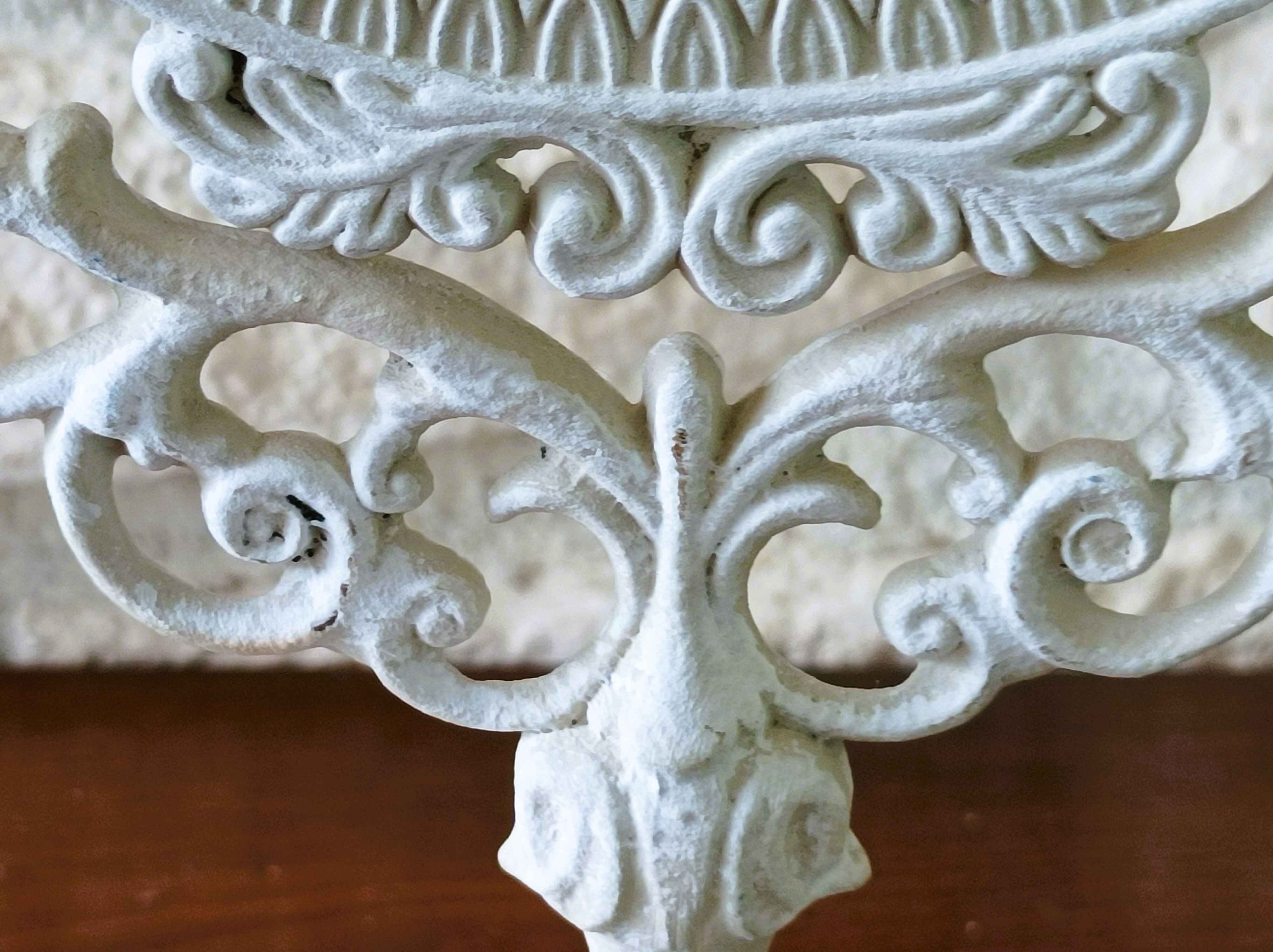 White table psyche mirror