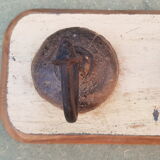 Ecru solid teak coat hook with 3 cast iron hooks