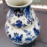 Small Delft vase